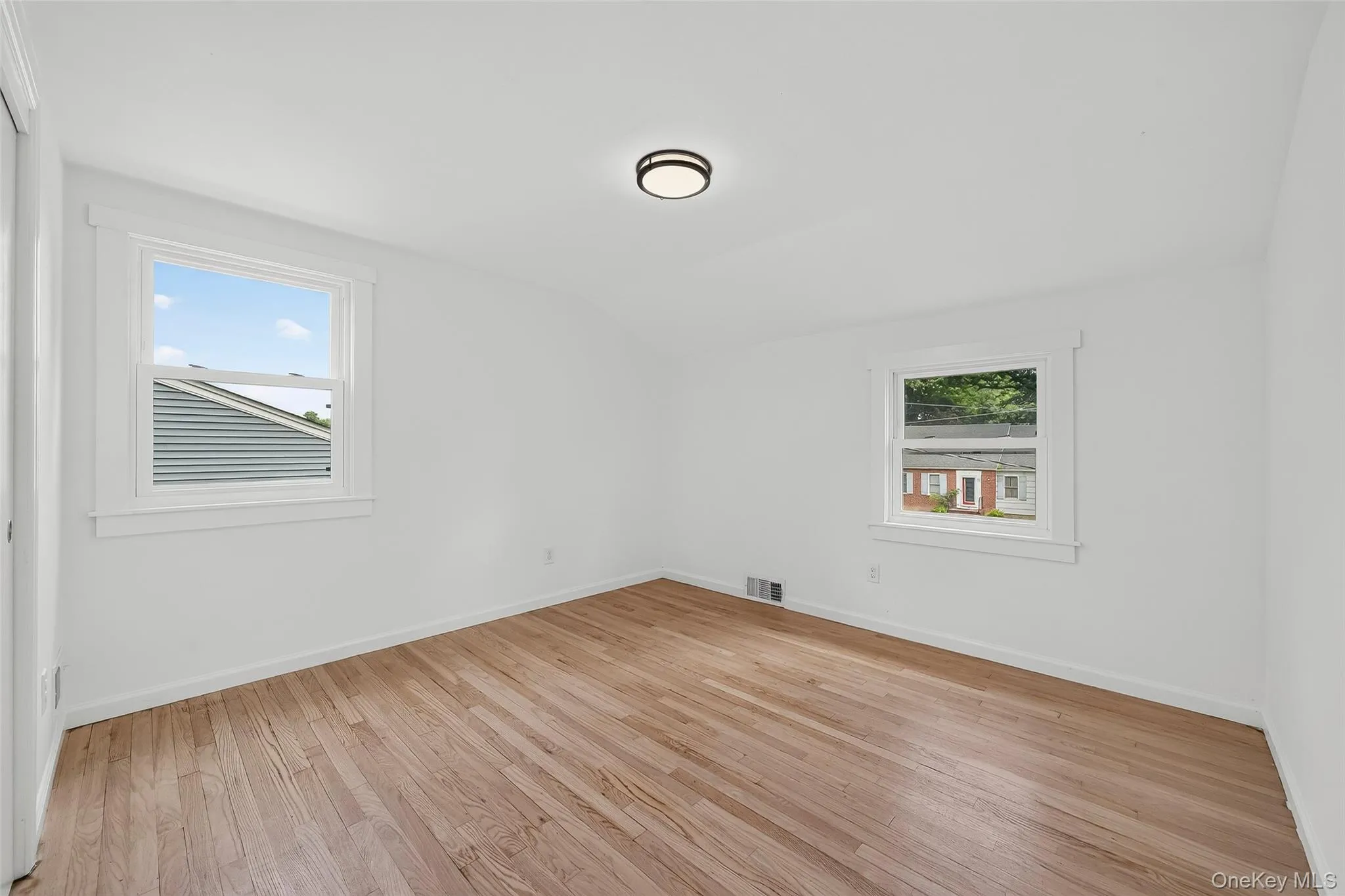 19 Randall Terrace, Middletown, NY, 4 Bedrooms Bedrooms, 9 Rooms Rooms,2 BathroomsBathrooms,Residential,For Rent,Randall,0,1018755 19 Randall Terrace, Middletown, NY, 4 Bedrooms Bedrooms, 9 Rooms Rooms,2 BathroomsBathrooms,Residential,For Rent,Randall,0,1018755
