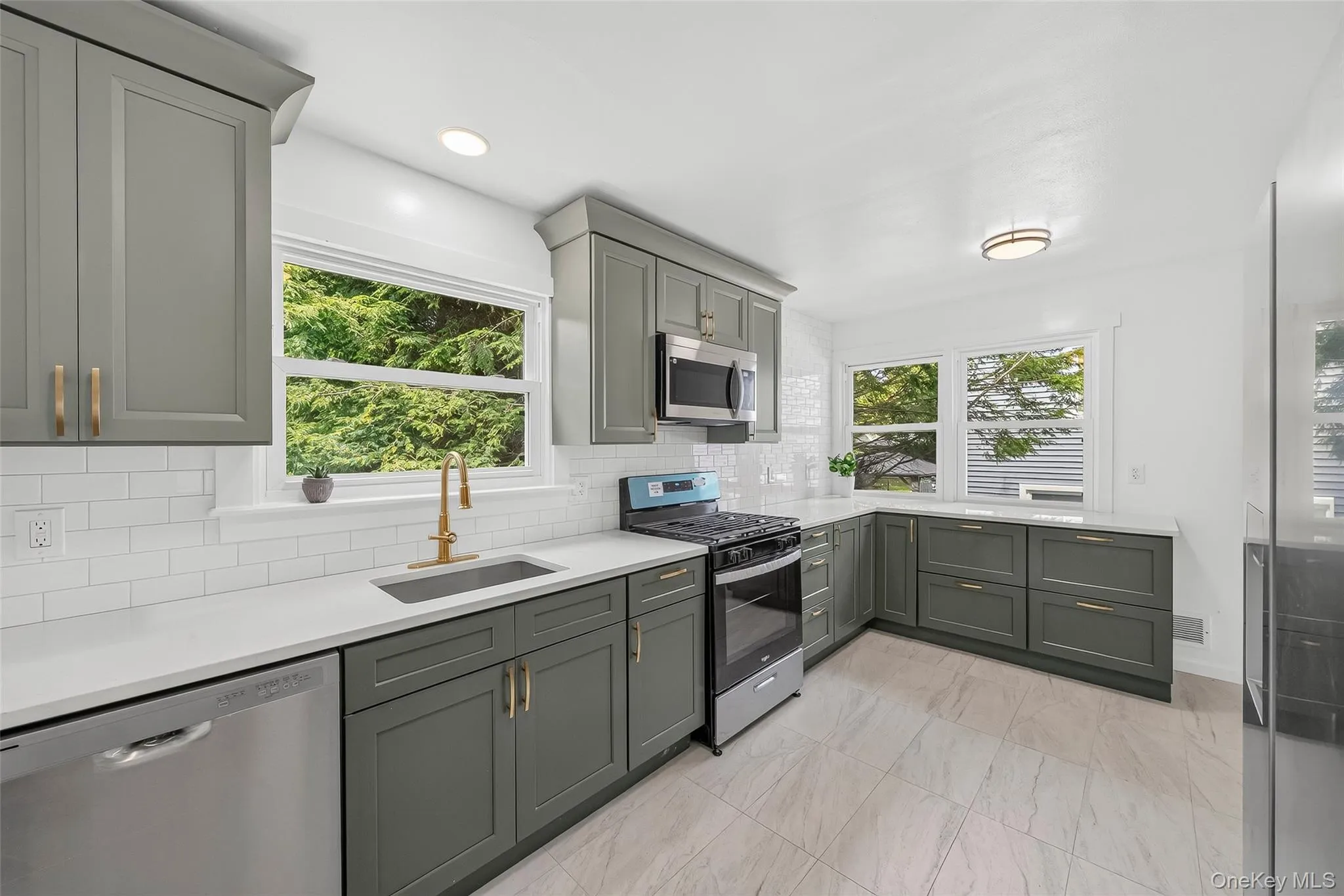 19 Randall Terrace, Middletown, NY, 4 Bedrooms Bedrooms, 9 Rooms Rooms,2 BathroomsBathrooms,Residential,For Rent,Randall,0,1018755 19 Randall Terrace, Middletown, NY, 4 Bedrooms Bedrooms, 9 Rooms Rooms,2 BathroomsBathrooms,Residential,For Rent,Randall,0,1018755