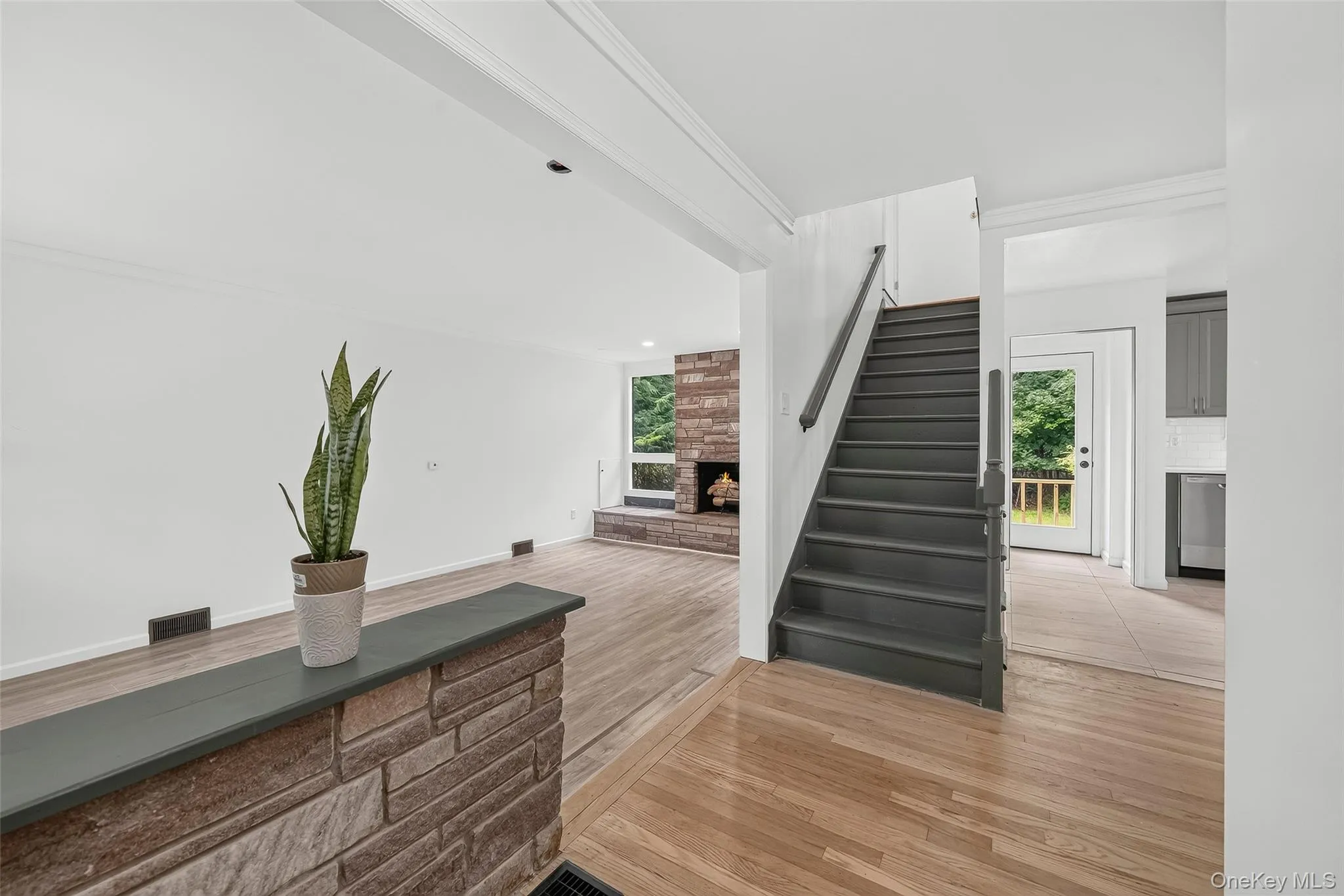 19 Randall Terrace, Middletown, NY, 4 Bedrooms Bedrooms, 9 Rooms Rooms,2 BathroomsBathrooms,Residential,For Rent,Randall,0,1018755 19 Randall Terrace, Middletown, NY, 4 Bedrooms Bedrooms, 9 Rooms Rooms,2 BathroomsBathrooms,Residential,For Rent,Randall,0,1018755