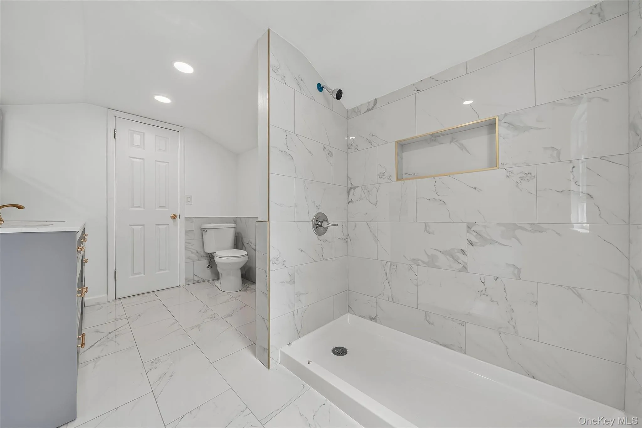 19 Randall Terrace, Middletown, NY, 4 Bedrooms Bedrooms, 9 Rooms Rooms,2 BathroomsBathrooms,Residential,For Rent,Randall,0,1018755 19 Randall Terrace, Middletown, NY, 4 Bedrooms Bedrooms, 9 Rooms Rooms,2 BathroomsBathrooms,Residential,For Rent,Randall,0,1018755
