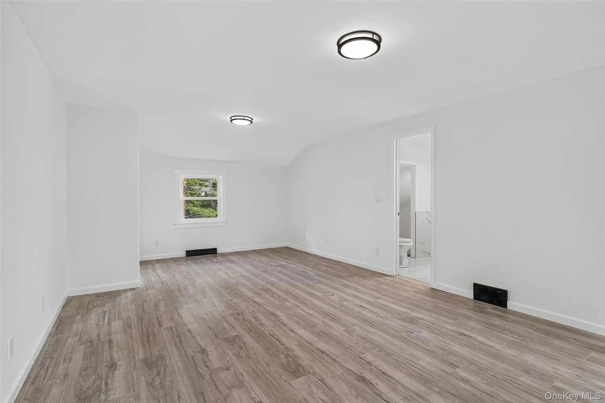 19 Randall Terrace, Middletown, NY, 4 Bedrooms Bedrooms, 9 Rooms Rooms,2 BathroomsBathrooms,Residential,For Rent,Randall,0,1018755 19 Randall Terrace, Middletown, NY, 4 Bedrooms Bedrooms, 9 Rooms Rooms,2 BathroomsBathrooms,Residential,For Rent,Randall,0,1018755