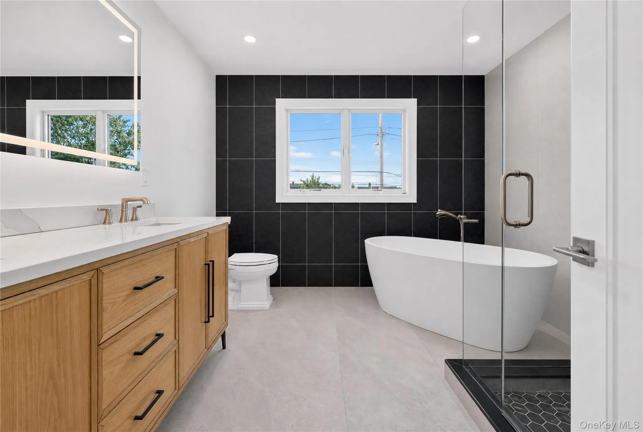 44 Meadow Lane, Hempstead, NY, 5 Bedrooms Bedrooms, 10 Rooms Rooms,4 BathroomsBathrooms,Residential,For Rent,Meadow,0,1018757 44 Meadow Lane, Hempstead, NY, 5 Bedrooms Bedrooms, 10 Rooms Rooms,4 BathroomsBathrooms,Residential,For Rent,Meadow,0,1018757
