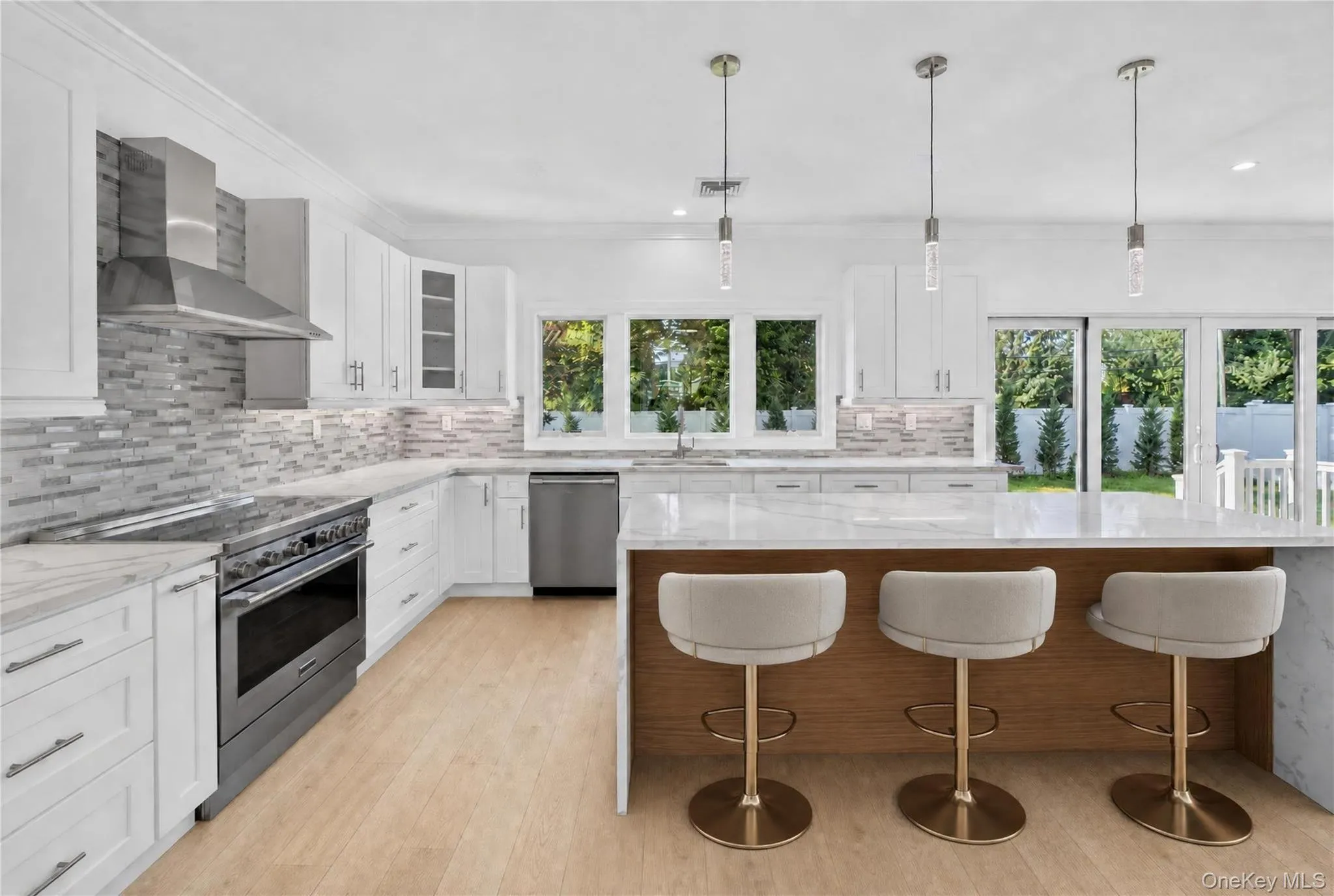 44 Meadow Lane, Hempstead, NY, 5 Bedrooms Bedrooms, 10 Rooms Rooms,4 BathroomsBathrooms,Residential,For Rent,Meadow,0,1018757 44 Meadow Lane, Hempstead, NY, 5 Bedrooms Bedrooms, 10 Rooms Rooms,4 BathroomsBathrooms,Residential,For Rent,Meadow,0,1018757