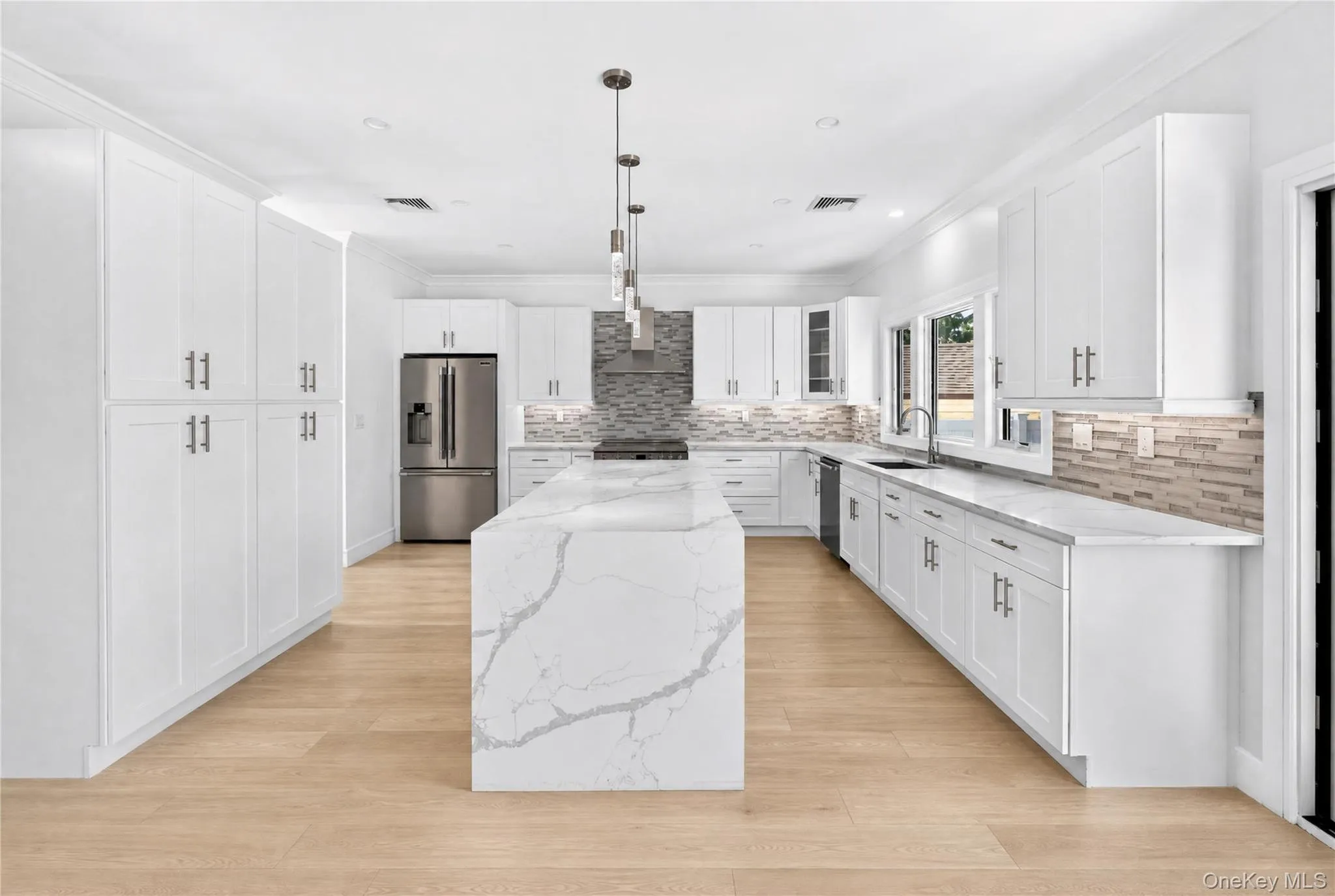 44 Meadow Lane, Hempstead, NY, 5 Bedrooms Bedrooms, 10 Rooms Rooms,4 BathroomsBathrooms,Residential,For Rent,Meadow,0,1018757 44 Meadow Lane, Hempstead, NY, 5 Bedrooms Bedrooms, 10 Rooms Rooms,4 BathroomsBathrooms,Residential,For Rent,Meadow,0,1018757