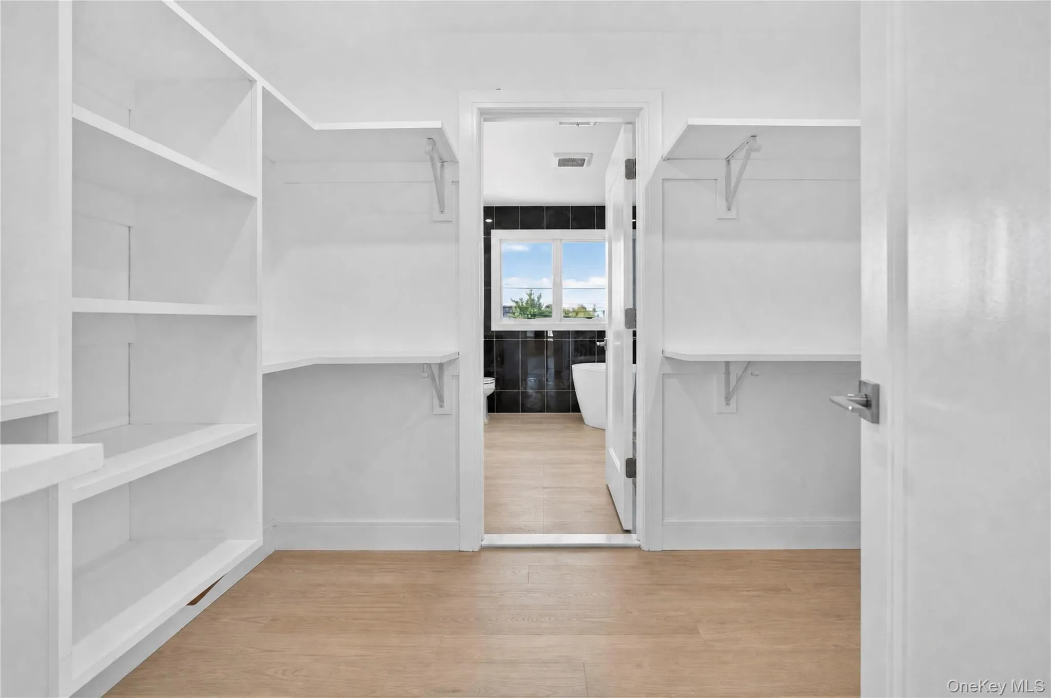 44 Meadow Lane, Hempstead, NY, 5 Bedrooms Bedrooms, 10 Rooms Rooms,4 BathroomsBathrooms,Residential,For Rent,Meadow,0,1018757 44 Meadow Lane, Hempstead, NY, 5 Bedrooms Bedrooms, 10 Rooms Rooms,4 BathroomsBathrooms,Residential,For Rent,Meadow,0,1018757