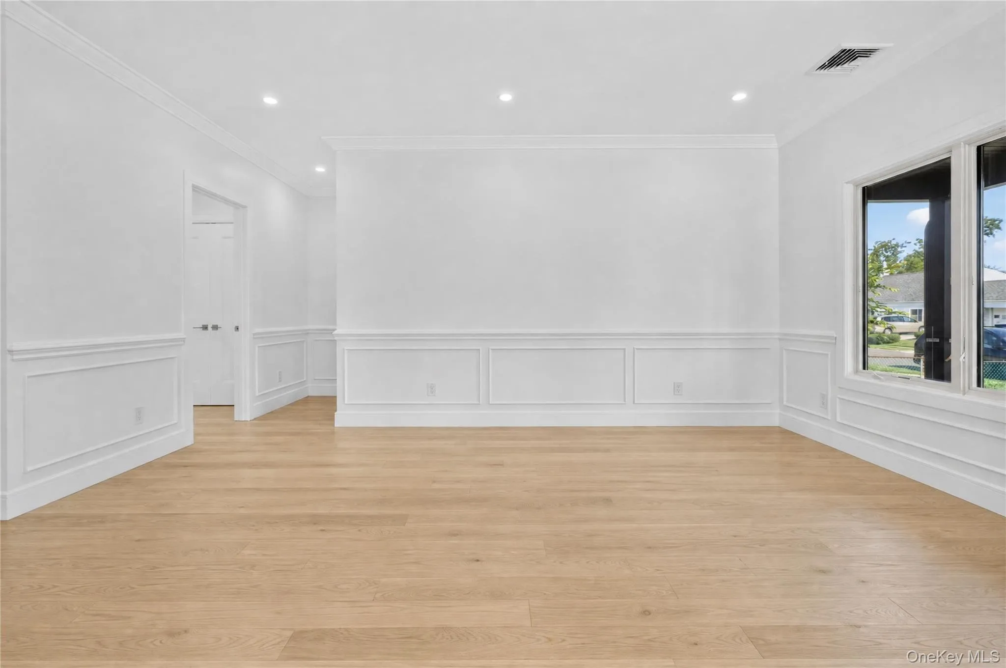 44 Meadow Lane, Hempstead, NY, 5 Bedrooms Bedrooms, 10 Rooms Rooms,4 BathroomsBathrooms,Residential,For Rent,Meadow,0,1018757 44 Meadow Lane, Hempstead, NY, 5 Bedrooms Bedrooms, 10 Rooms Rooms,4 BathroomsBathrooms,Residential,For Rent,Meadow,0,1018757