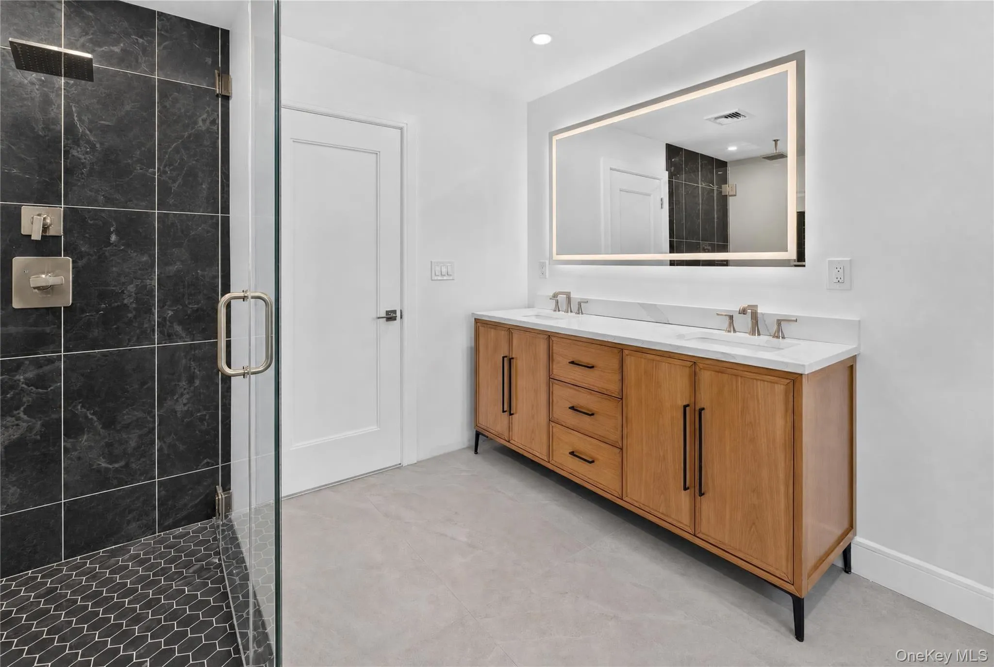 44 Meadow Lane, Hempstead, NY, 5 Bedrooms Bedrooms, 10 Rooms Rooms,4 BathroomsBathrooms,Residential,For Rent,Meadow,0,1018757 44 Meadow Lane, Hempstead, NY, 5 Bedrooms Bedrooms, 10 Rooms Rooms,4 BathroomsBathrooms,Residential,For Rent,Meadow,0,1018757