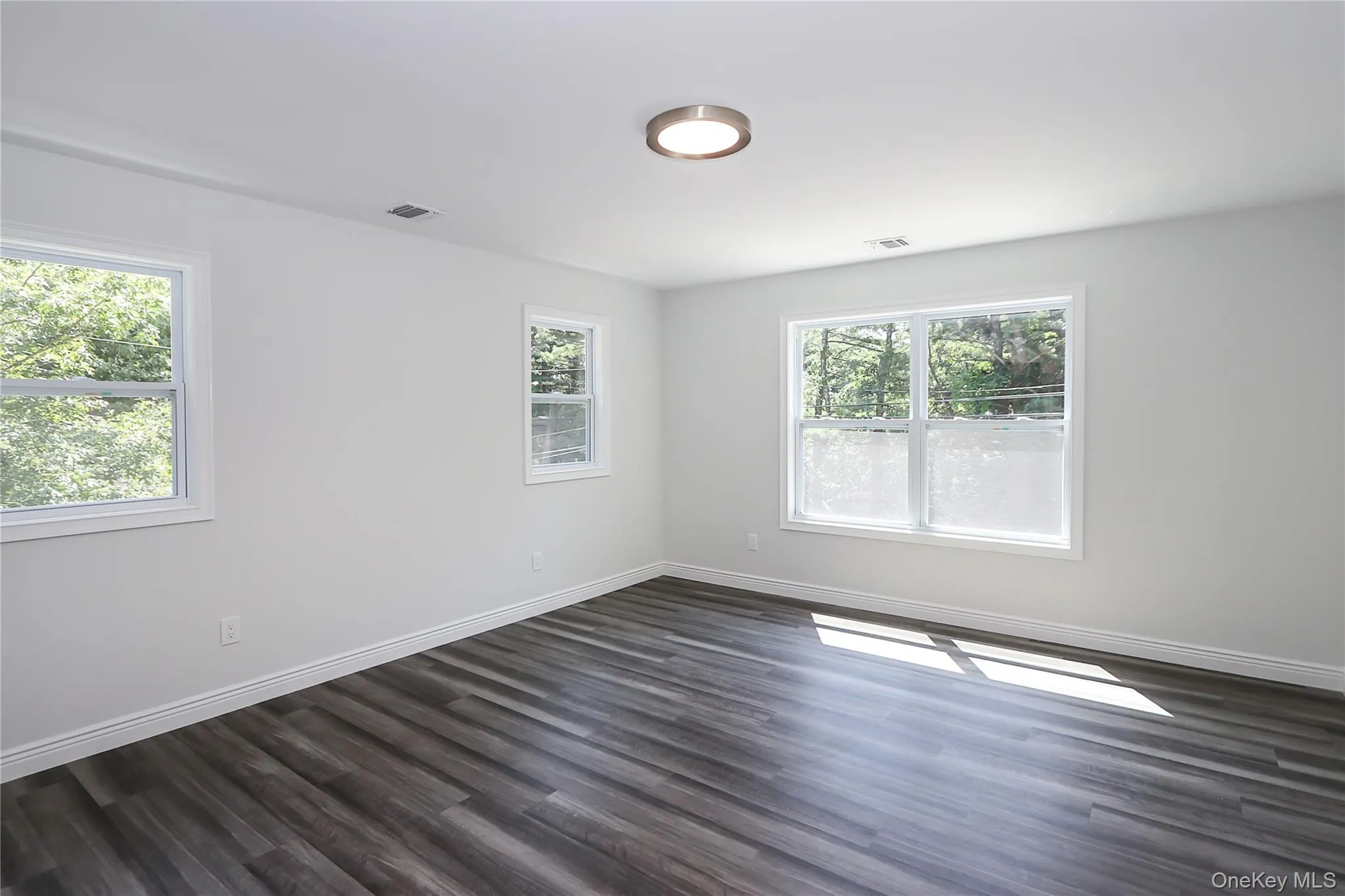 245 New Avenue, Babylon, NY, 3 Bedrooms Bedrooms, 6 Rooms Rooms,3 BathroomsBathrooms,Residential,For Rent,New,0,1018758 245 New Avenue, Babylon, NY, 3 Bedrooms Bedrooms, 6 Rooms Rooms,3 BathroomsBathrooms,Residential,For Rent,New,0,1018758