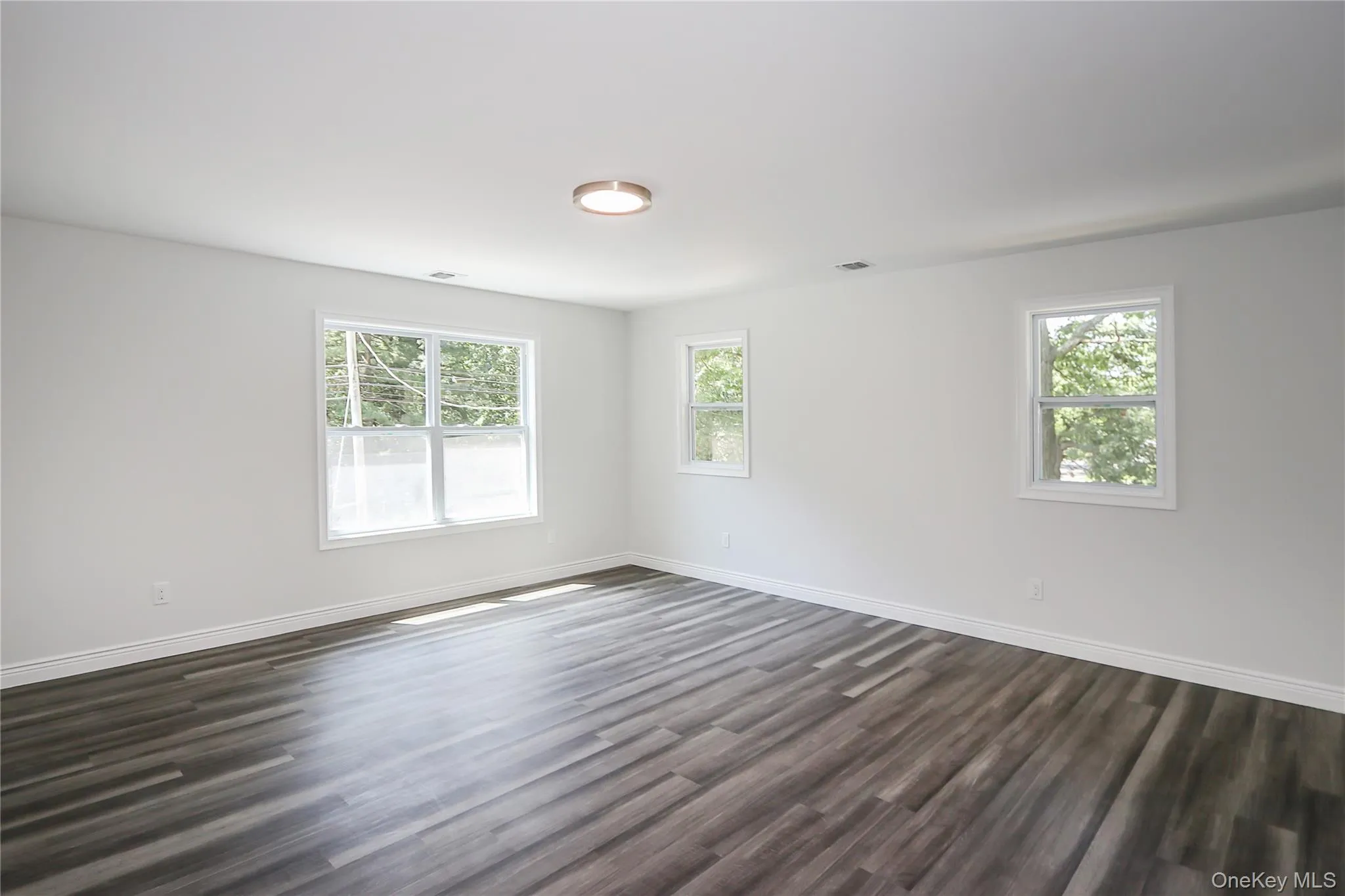 245 New Avenue, Babylon, NY, 3 Bedrooms Bedrooms, 6 Rooms Rooms,3 BathroomsBathrooms,Residential,For Rent,New,0,1018758 245 New Avenue, Babylon, NY, 3 Bedrooms Bedrooms, 6 Rooms Rooms,3 BathroomsBathrooms,Residential,For Rent,New,0,1018758
