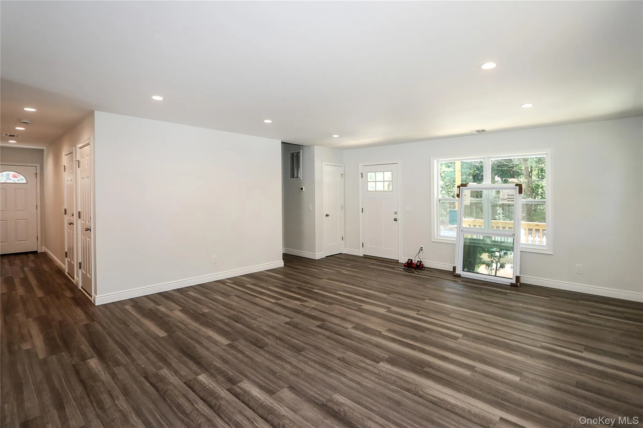 245 New Avenue, Babylon, NY, 3 Bedrooms Bedrooms, 6 Rooms Rooms,3 BathroomsBathrooms,Residential,For Rent,New,0,1018758 245 New Avenue, Babylon, NY, 3 Bedrooms Bedrooms, 6 Rooms Rooms,3 BathroomsBathrooms,Residential,For Rent,New,0,1018758