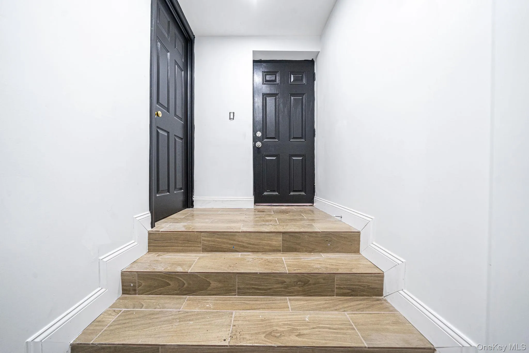 2775 Pond Place, New York, NY, 2 Bedrooms Bedrooms, 3 Rooms Rooms,1 BathroomBathrooms,Residential Lease,For Rent,Pond,0,KEY1018759 2775 Pond Place, New York, NY, 2 Bedrooms Bedrooms, 3 Rooms Rooms,1 BathroomBathrooms,Residential Lease,For Rent,Pond,0,KEY1018759