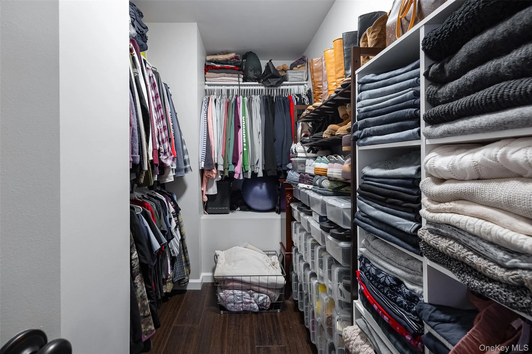 8 Willow Road, Beacon, NY, 3 Bedrooms Bedrooms, 11 Rooms Rooms,3 BathroomsBathrooms,Residential,For Rent,Willow,0,KEY1018763 8 Willow Road, Beacon, NY, 3 Bedrooms Bedrooms, 11 Rooms Rooms,3 BathroomsBathrooms,Residential,For Rent,Willow,0,KEY1018763