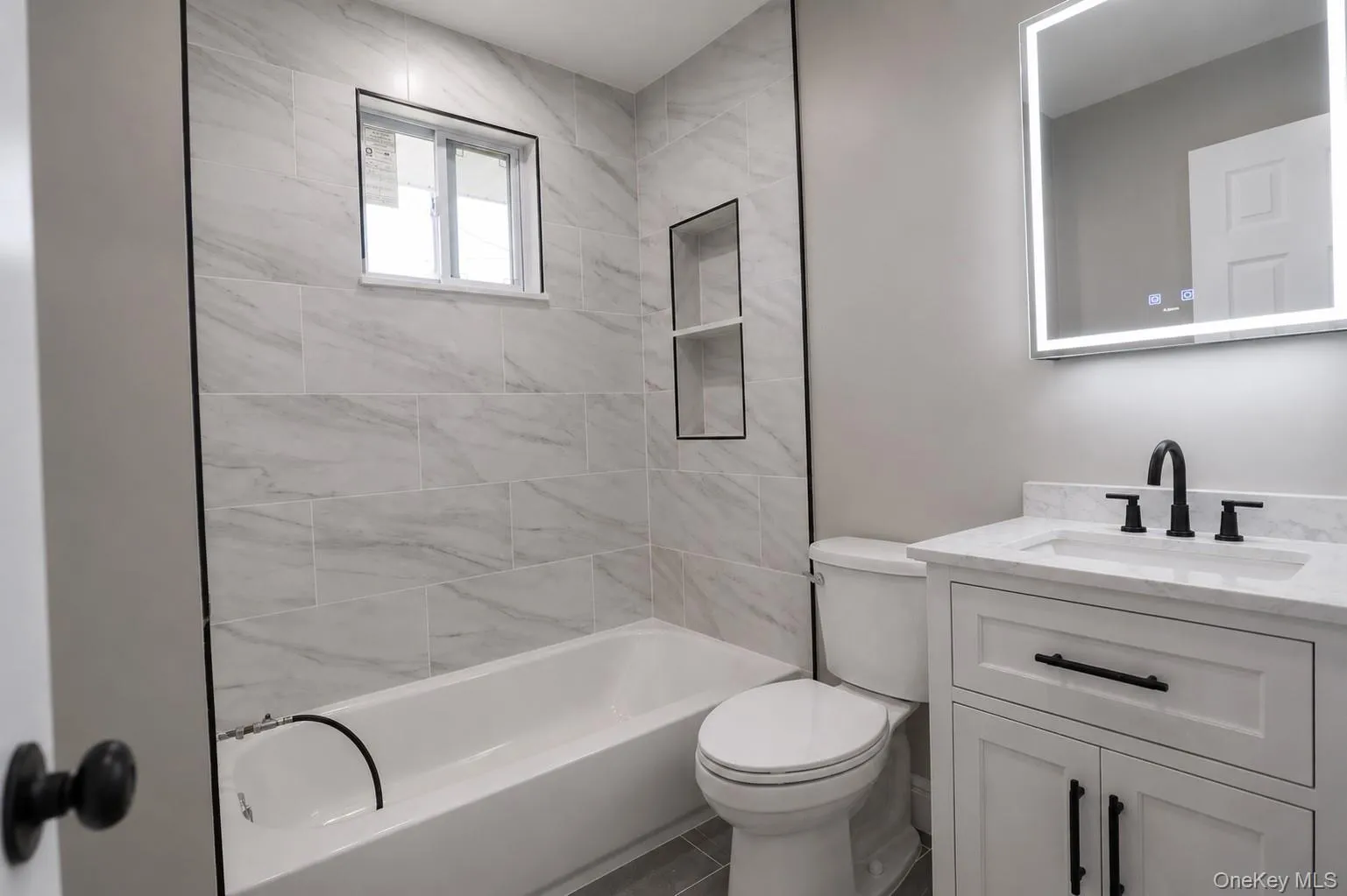 9 Emerald Lane, Babylon, NY, 2 Bedrooms Bedrooms, 5 Rooms Rooms,1 BathroomBathrooms,Residential,For Rent,Emerald,0,KEY1018767 9 Emerald Lane, Babylon, NY, 2 Bedrooms Bedrooms, 5 Rooms Rooms,1 BathroomBathrooms,Residential,For Rent,Emerald,0,KEY1018767