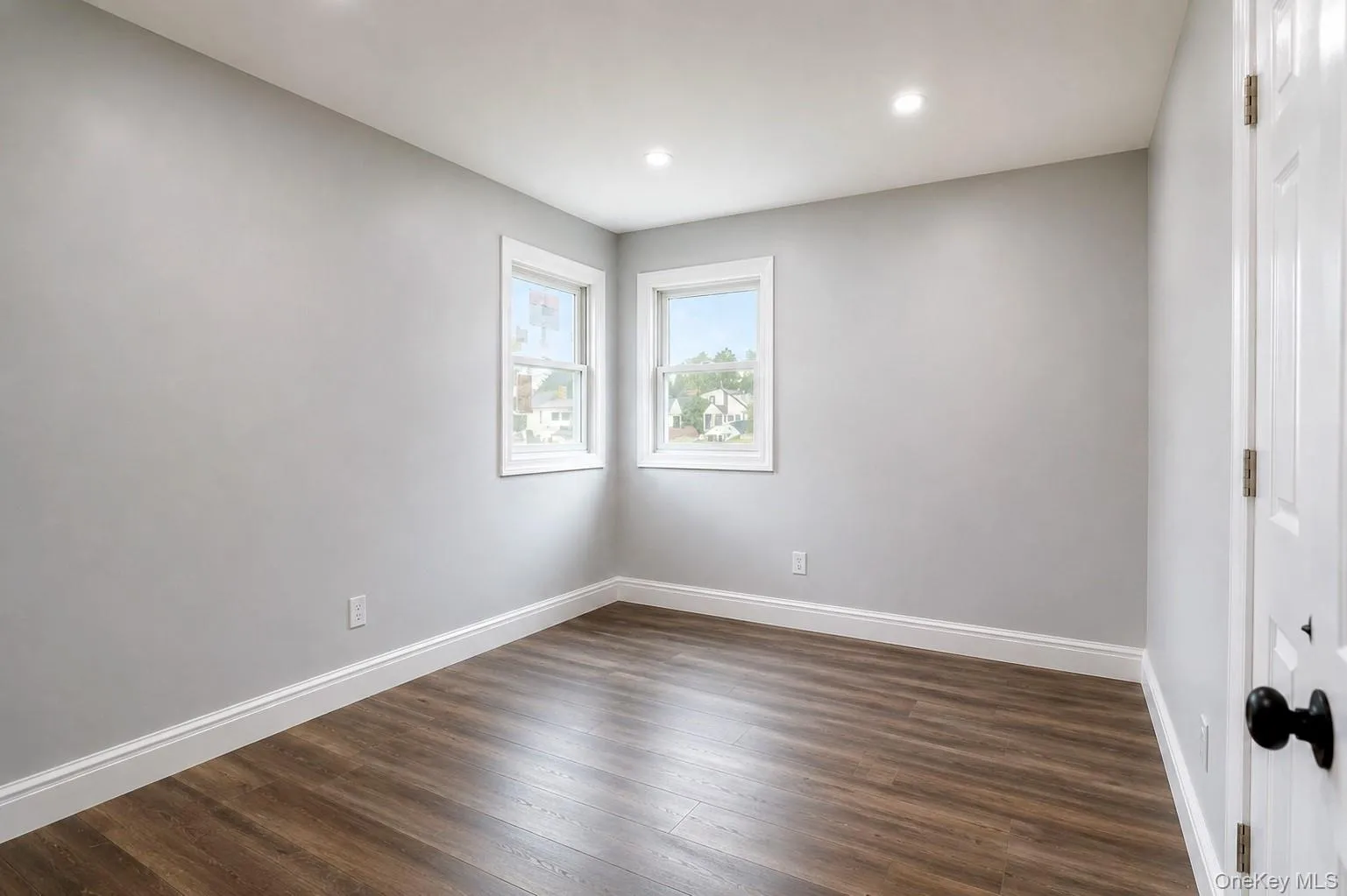9 Emerald Lane, Babylon, NY, 2 Bedrooms Bedrooms, 5 Rooms Rooms,1 BathroomBathrooms,Residential,For Rent,Emerald,0,KEY1018767 9 Emerald Lane, Babylon, NY, 2 Bedrooms Bedrooms, 5 Rooms Rooms,1 BathroomBathrooms,Residential,For Rent,Emerald,0,KEY1018767