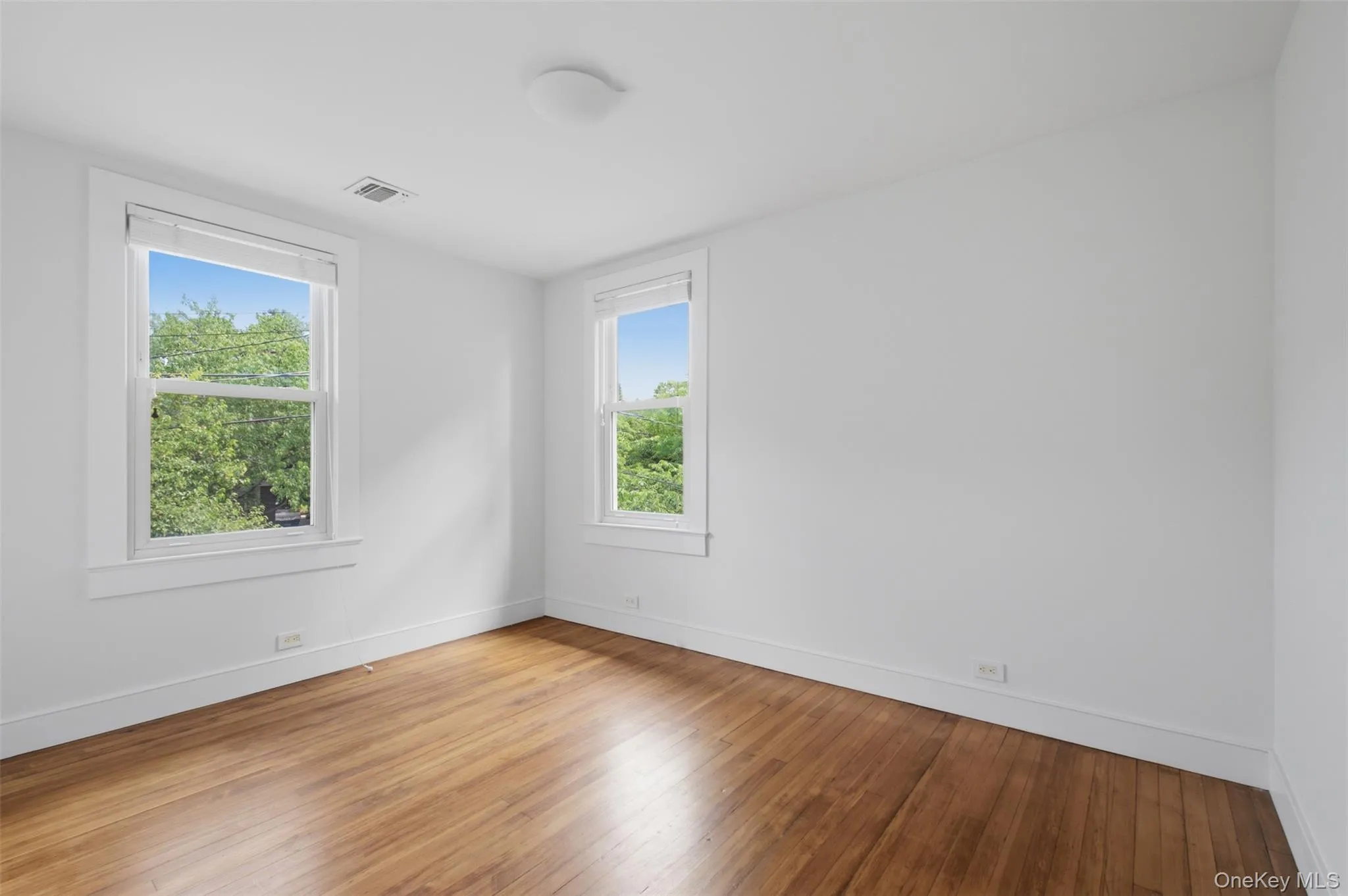 17 Dutcher Street, Greenburgh, NY, 3 Bedrooms Bedrooms, 7 Rooms Rooms,2 BathroomsBathrooms,Residential Lease,For Rent,Dutcher,0,KEY1018776 17 Dutcher Street, Greenburgh, NY, 3 Bedrooms Bedrooms, 7 Rooms Rooms,2 BathroomsBathrooms,Residential Lease,For Rent,Dutcher,0,KEY1018776