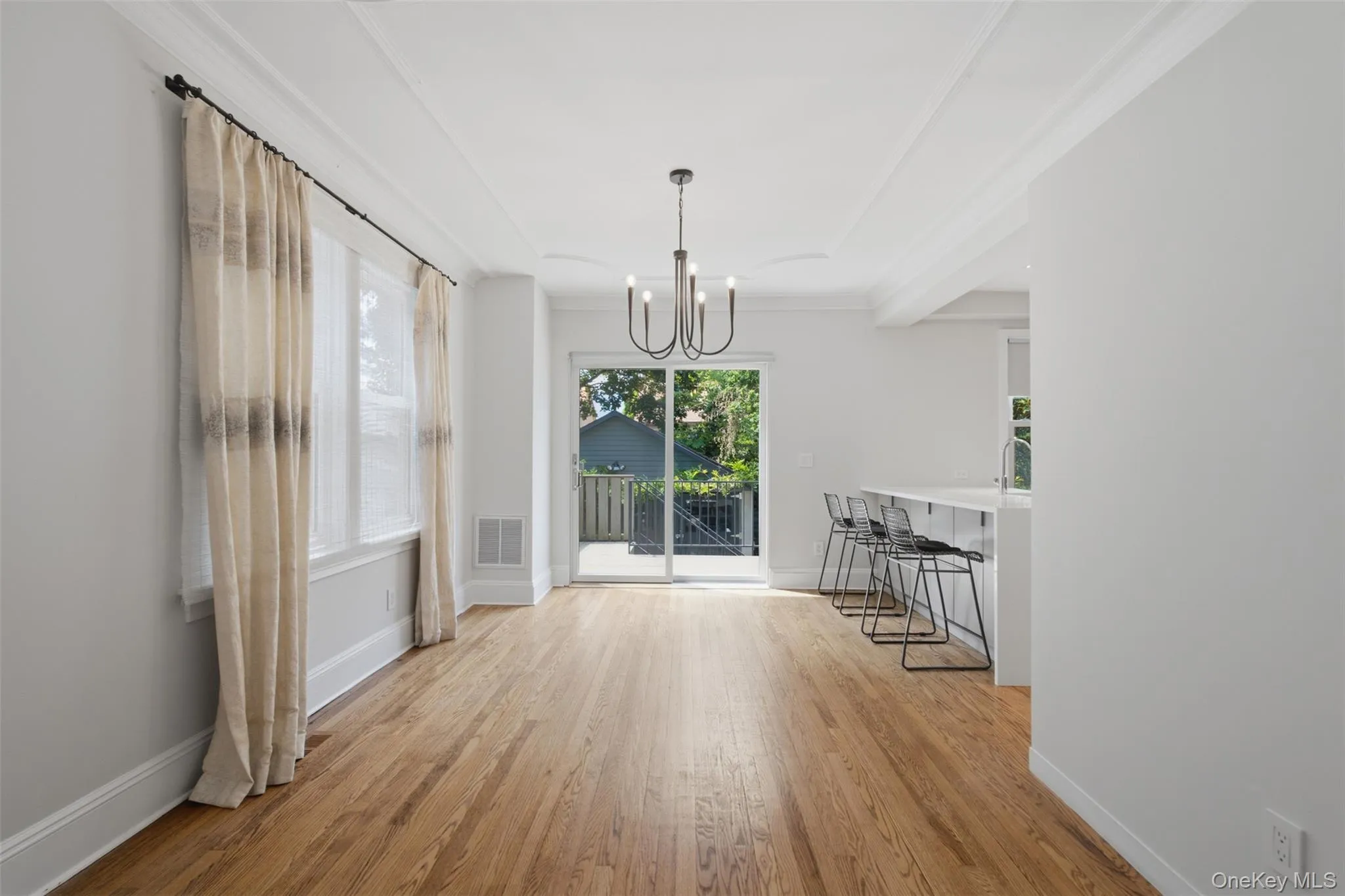 17 Dutcher Street, Greenburgh, NY, 3 Bedrooms Bedrooms, 7 Rooms Rooms,2 BathroomsBathrooms,Residential Lease,For Rent,Dutcher,0,KEY1018776 17 Dutcher Street, Greenburgh, NY, 3 Bedrooms Bedrooms, 7 Rooms Rooms,2 BathroomsBathrooms,Residential Lease,For Rent,Dutcher,0,KEY1018776