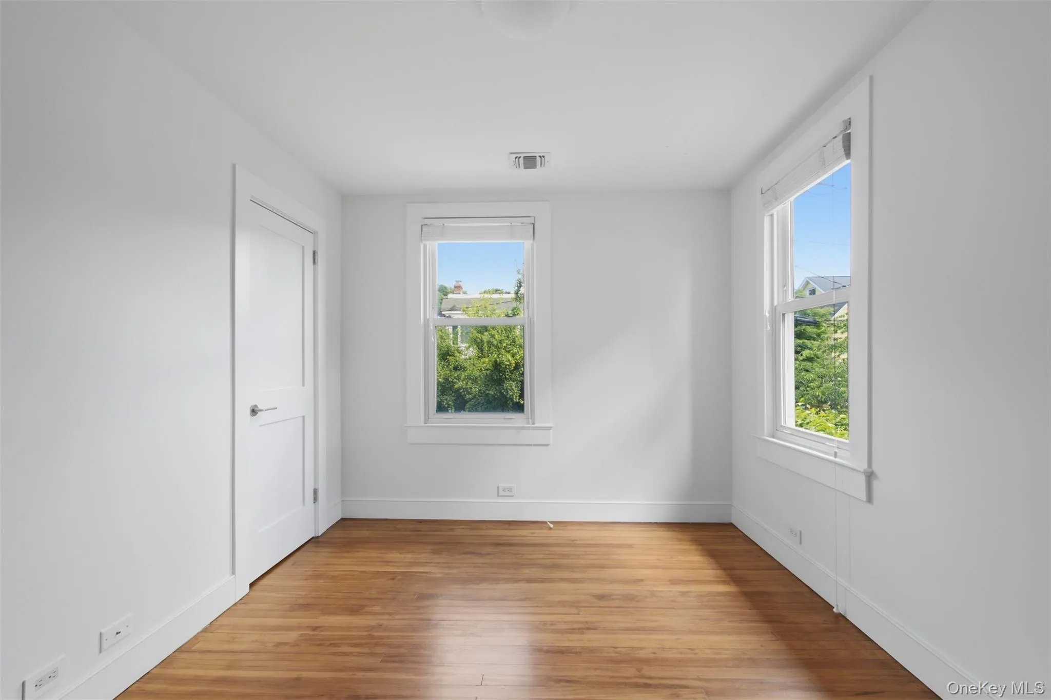 17 Dutcher Street, Greenburgh, NY, 3 Bedrooms Bedrooms, 7 Rooms Rooms,2 BathroomsBathrooms,Residential Lease,For Rent,Dutcher,0,KEY1018776 17 Dutcher Street, Greenburgh, NY, 3 Bedrooms Bedrooms, 7 Rooms Rooms,2 BathroomsBathrooms,Residential Lease,For Rent,Dutcher,0,KEY1018776