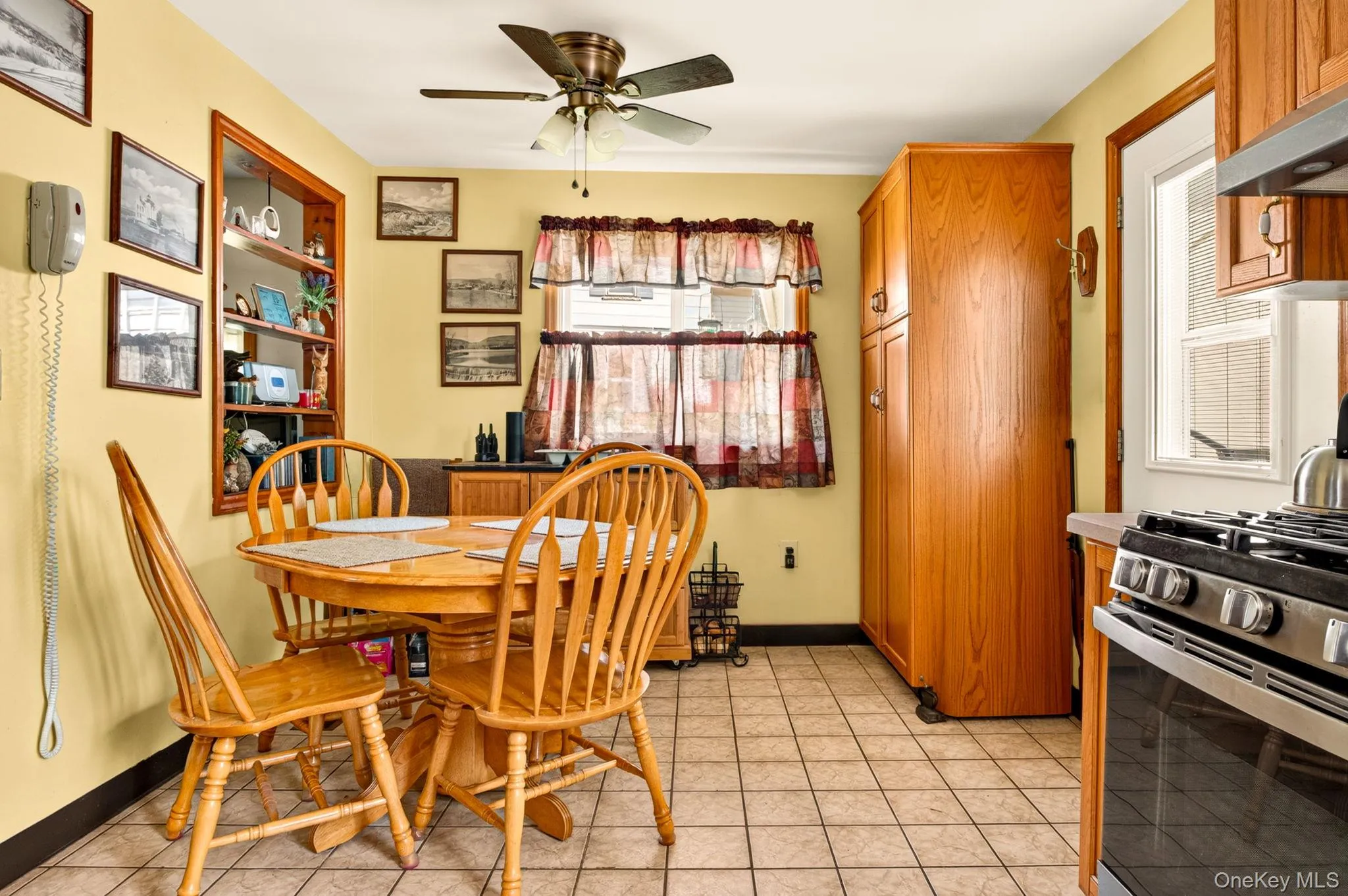101 Bridge Street, Saugerties, NY, 1 Bedroom Bedrooms, 3 Rooms Rooms,1 BathroomBathrooms,Residential,For Rent,Bridge,0,1018782 101 Bridge Street, Saugerties, NY, 1 Bedroom Bedrooms, 3 Rooms Rooms,1 BathroomBathrooms,Residential,For Rent,Bridge,0,1018782