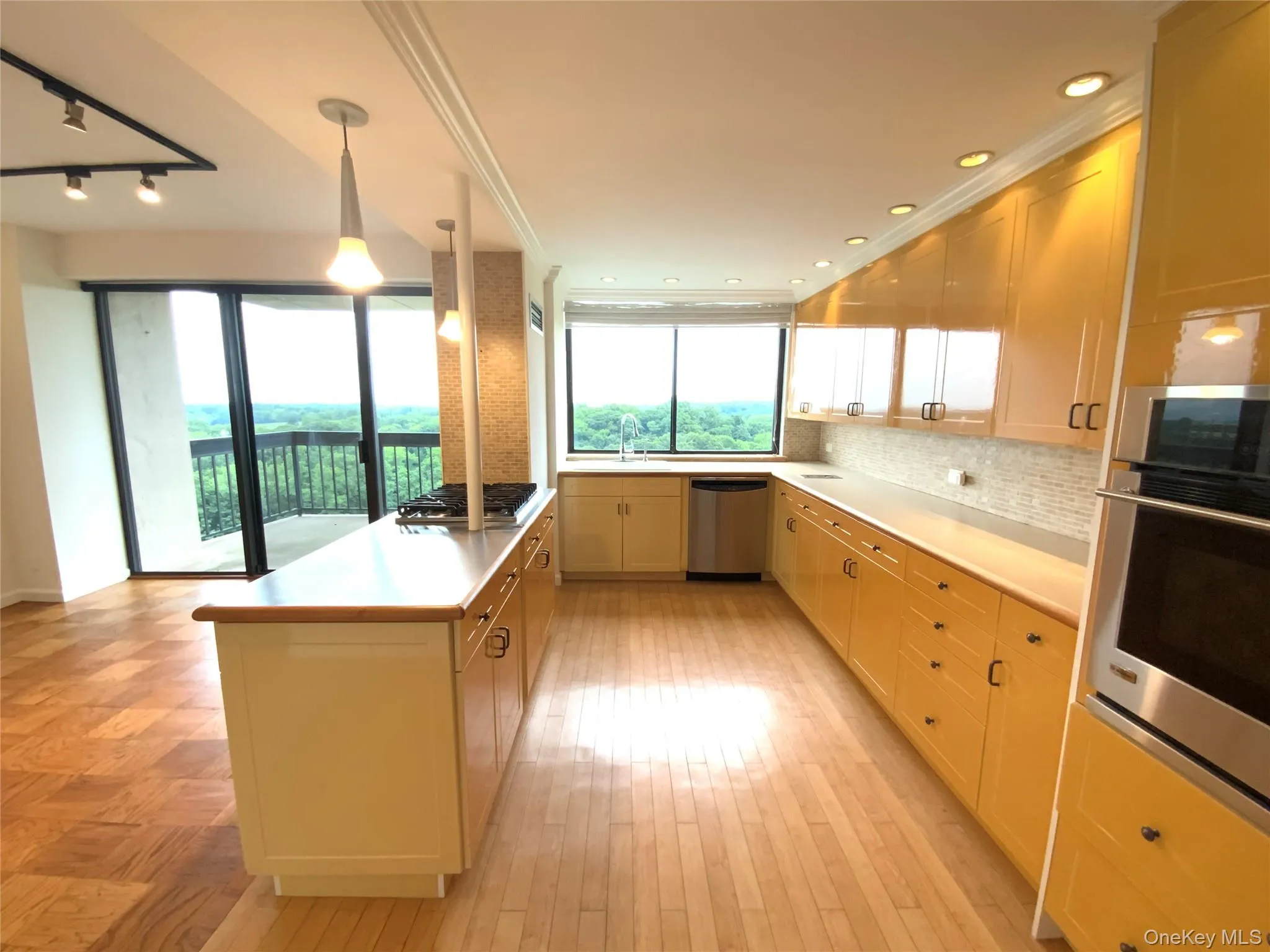 27110 Grand Central Parkway, New York, NY, 2 Bedrooms Bedrooms, 5 Rooms Rooms,2 BathroomsBathrooms,Residential,For Rent,Grand Central,0,1018785 27110 Grand Central Parkway, New York, NY, 2 Bedrooms Bedrooms, 5 Rooms Rooms,2 BathroomsBathrooms,Residential,For Rent,Grand Central,0,1018785