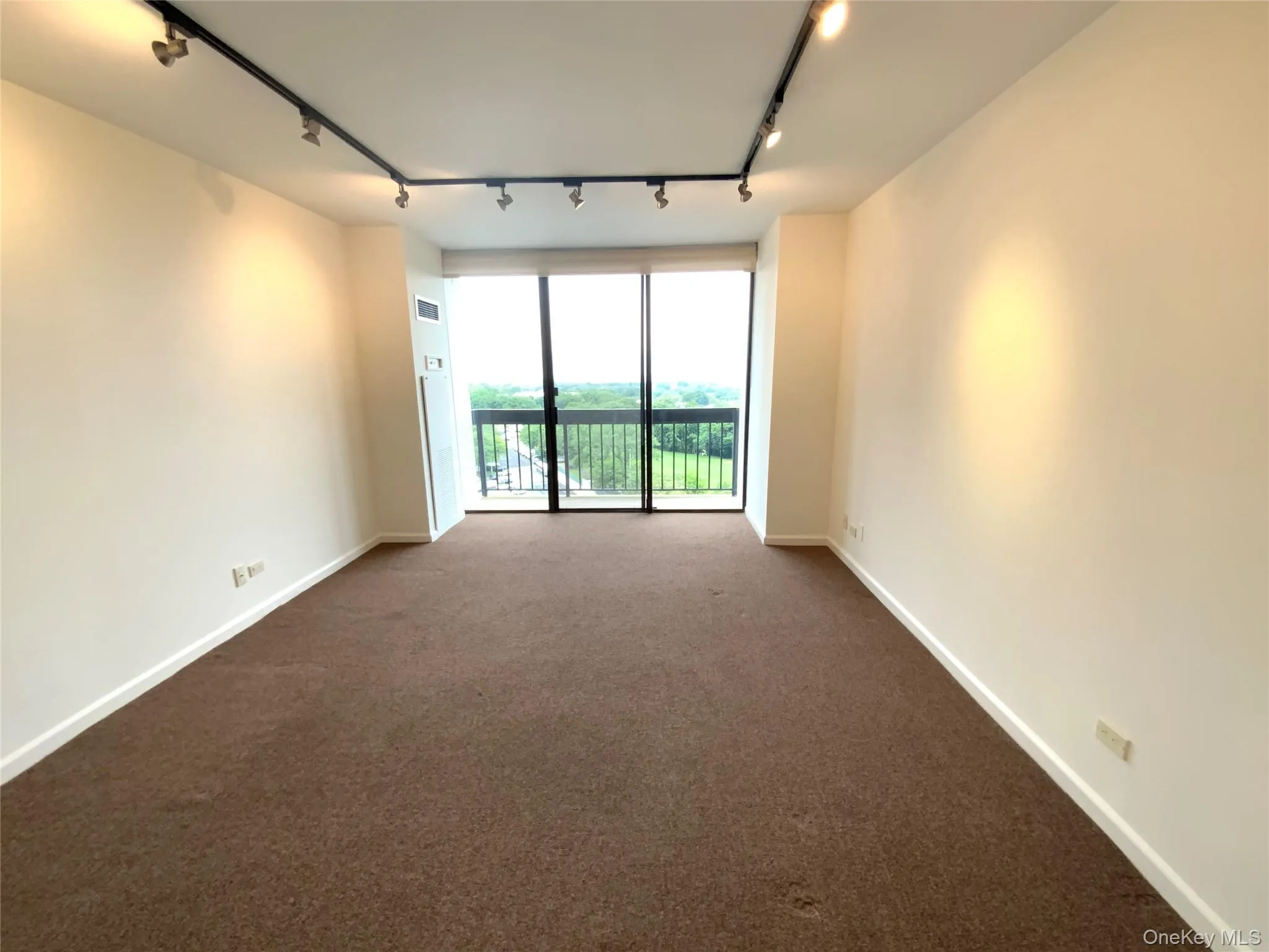 27110 Grand Central Parkway, New York, NY, 2 Bedrooms Bedrooms, 5 Rooms Rooms,2 BathroomsBathrooms,Residential,For Rent,Grand Central,0,1018785 27110 Grand Central Parkway, New York, NY, 2 Bedrooms Bedrooms, 5 Rooms Rooms,2 BathroomsBathrooms,Residential,For Rent,Grand Central,0,1018785