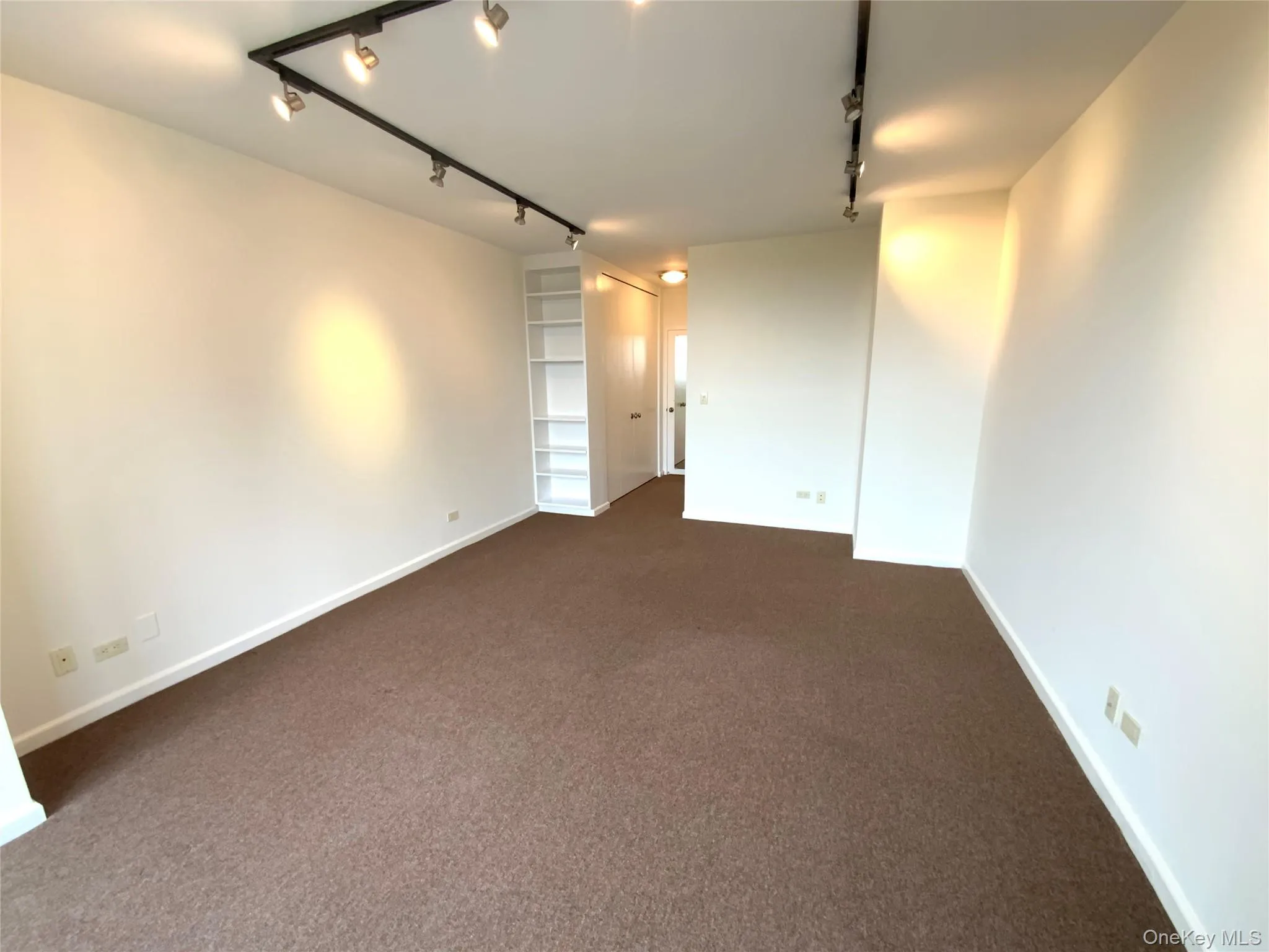 27110 Grand Central Parkway, New York, NY, 2 Bedrooms Bedrooms, 5 Rooms Rooms,2 BathroomsBathrooms,Residential,For Rent,Grand Central,0,1018785 27110 Grand Central Parkway, New York, NY, 2 Bedrooms Bedrooms, 5 Rooms Rooms,2 BathroomsBathrooms,Residential,For Rent,Grand Central,0,1018785