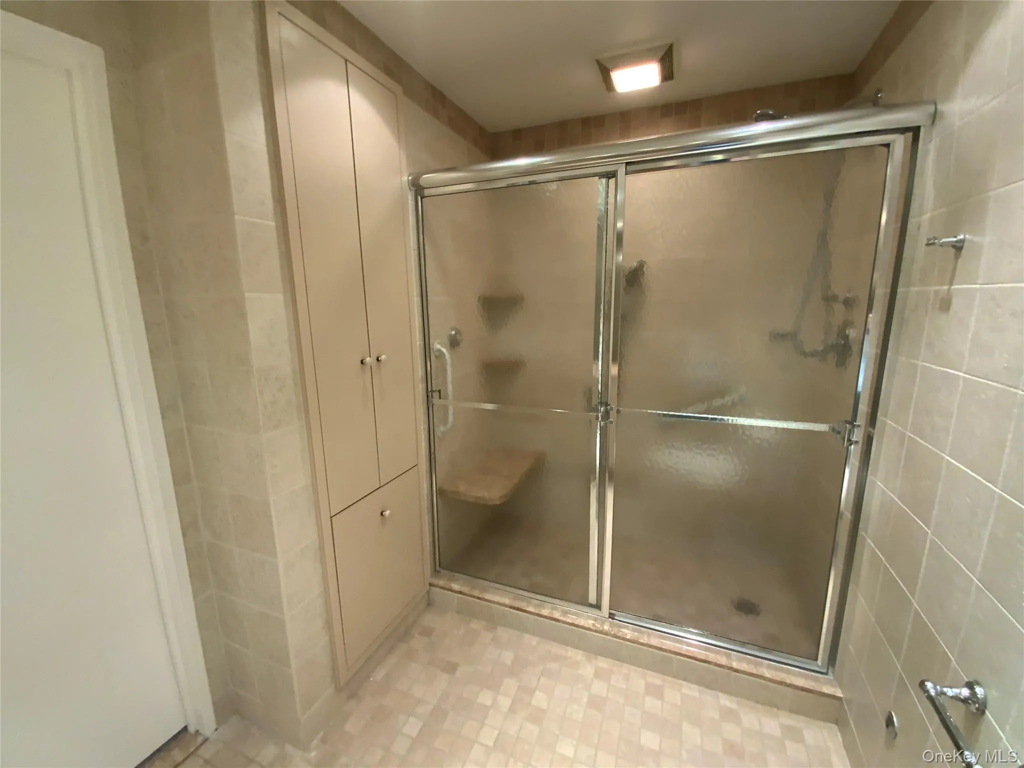 27110 Grand Central Parkway, New York, NY, 2 Bedrooms Bedrooms, 5 Rooms Rooms,2 BathroomsBathrooms,Residential,For Rent,Grand Central,0,1018785 27110 Grand Central Parkway, New York, NY, 2 Bedrooms Bedrooms, 5 Rooms Rooms,2 BathroomsBathrooms,Residential,For Rent,Grand Central,0,1018785