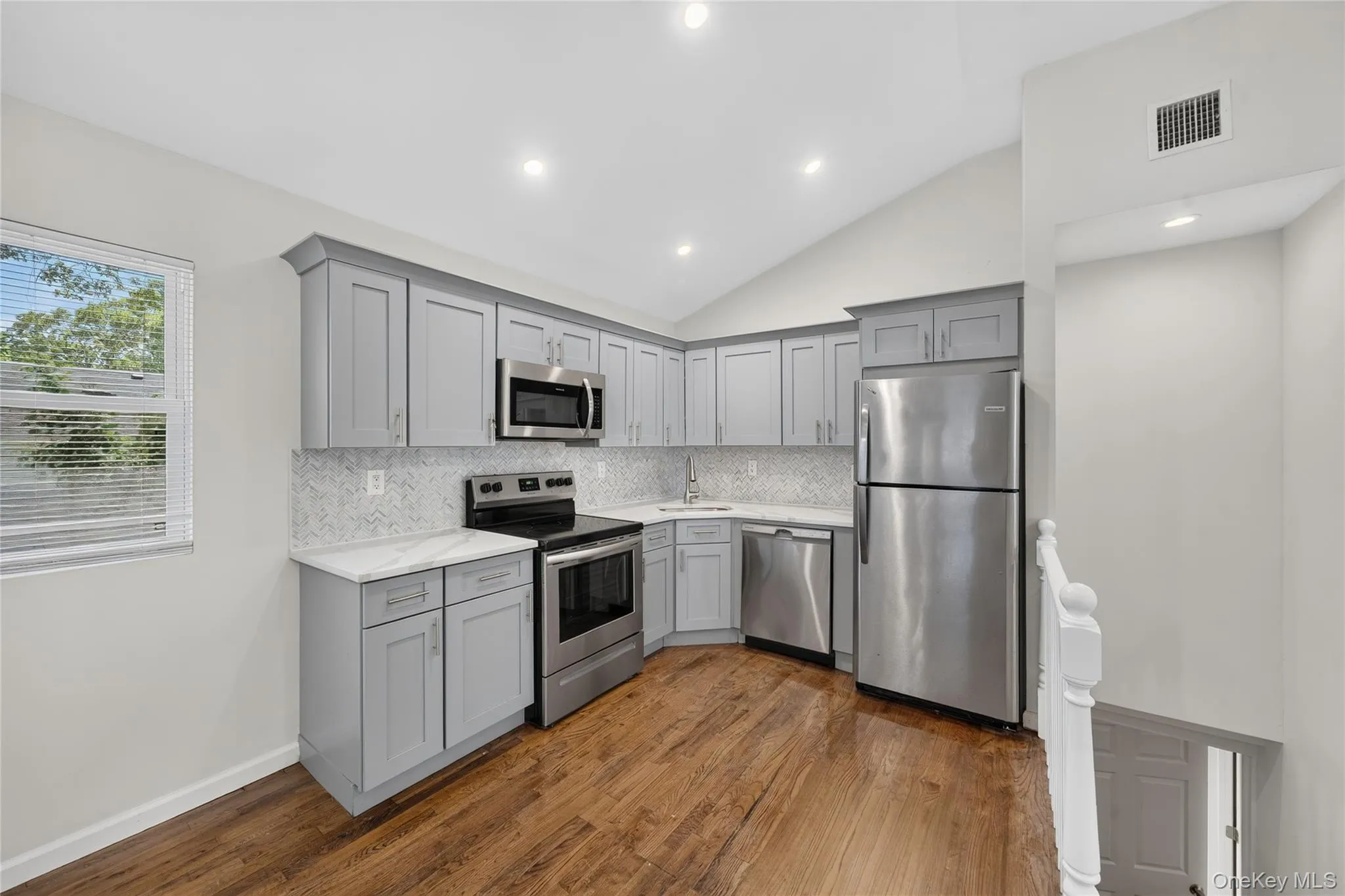 34 Pinetop Drive, Brookhaven, NY, 4 Bedrooms Bedrooms, 8 Rooms Rooms,3 BathroomsBathrooms,Residential,For Rent,Pinetop,0,KEY1018787 34 Pinetop Drive, Brookhaven, NY, 4 Bedrooms Bedrooms, 8 Rooms Rooms,3 BathroomsBathrooms,Residential,For Rent,Pinetop,0,KEY1018787