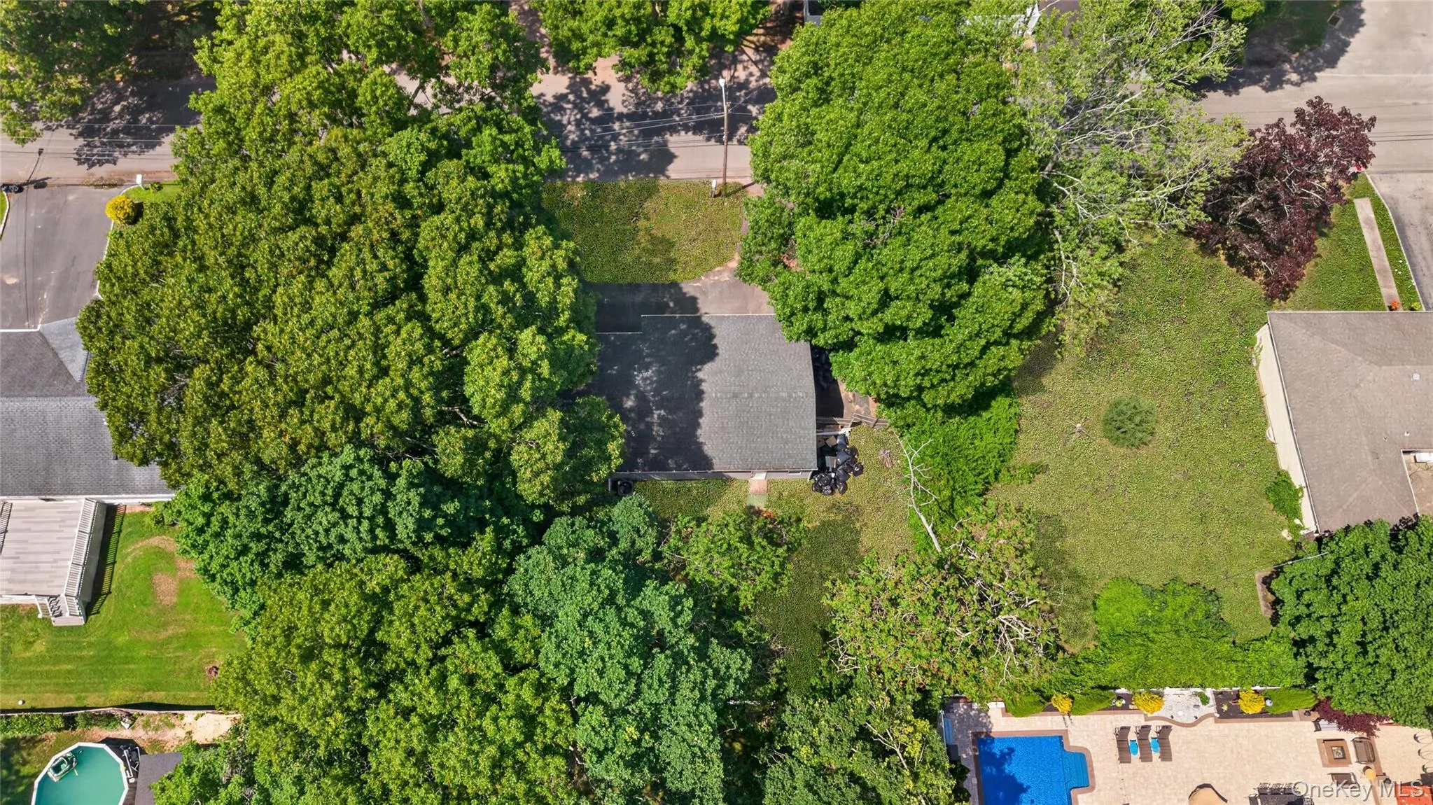 34 Pinetop Drive, Brookhaven, NY, 4 Bedrooms Bedrooms, 8 Rooms Rooms,3 BathroomsBathrooms,Residential,For Rent,Pinetop,0,KEY1018787 34 Pinetop Drive, Brookhaven, NY, 4 Bedrooms Bedrooms, 8 Rooms Rooms,3 BathroomsBathrooms,Residential,For Rent,Pinetop,0,KEY1018787