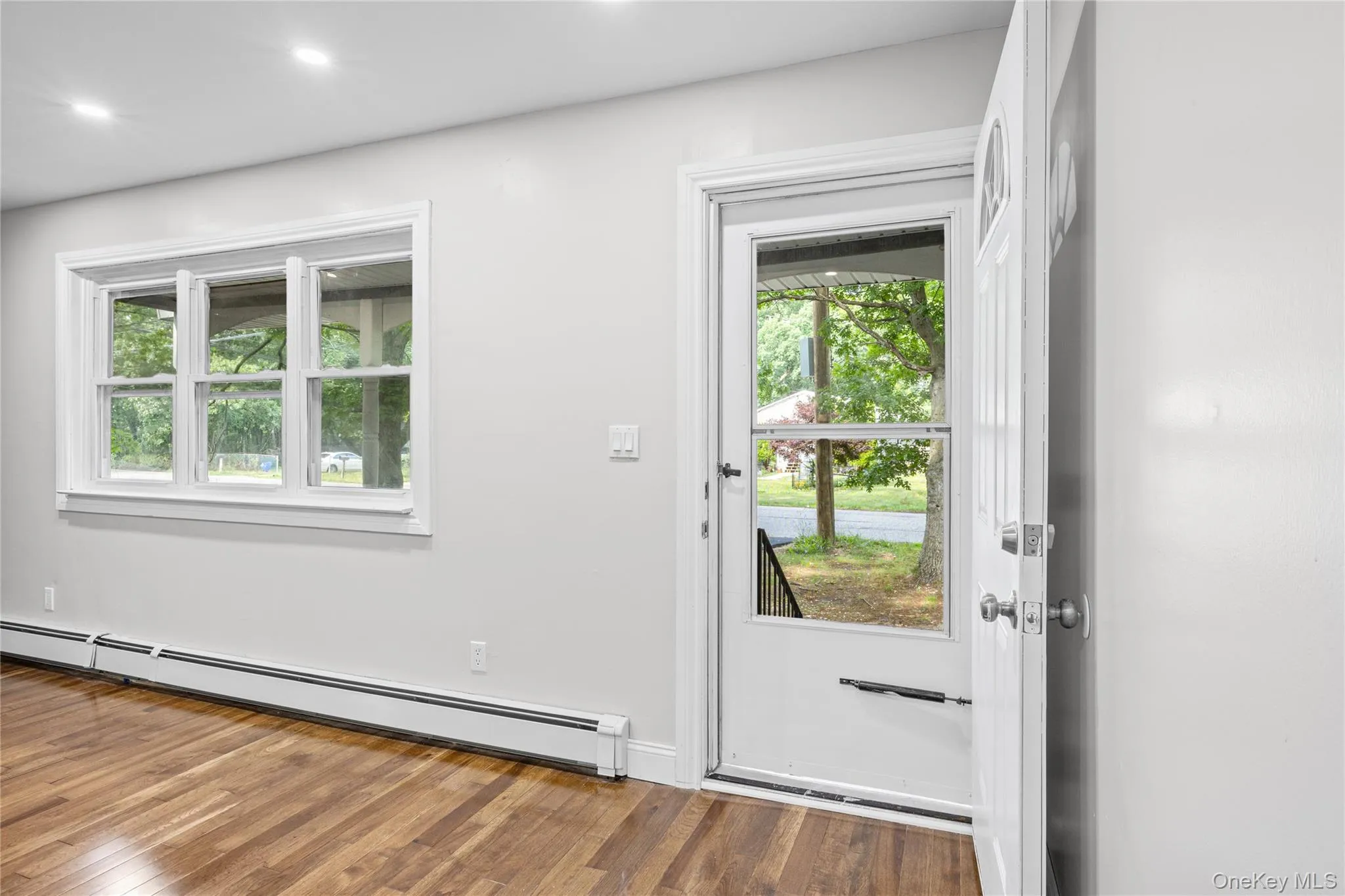 84 Flower Road, Brookhaven, NY, 3 Bedrooms Bedrooms, 10 Rooms Rooms,3 BathroomsBathrooms,Residential,For Rent,Flower,0,1018796 84 Flower Road, Brookhaven, NY, 3 Bedrooms Bedrooms, 10 Rooms Rooms,3 BathroomsBathrooms,Residential,For Rent,Flower,0,1018796