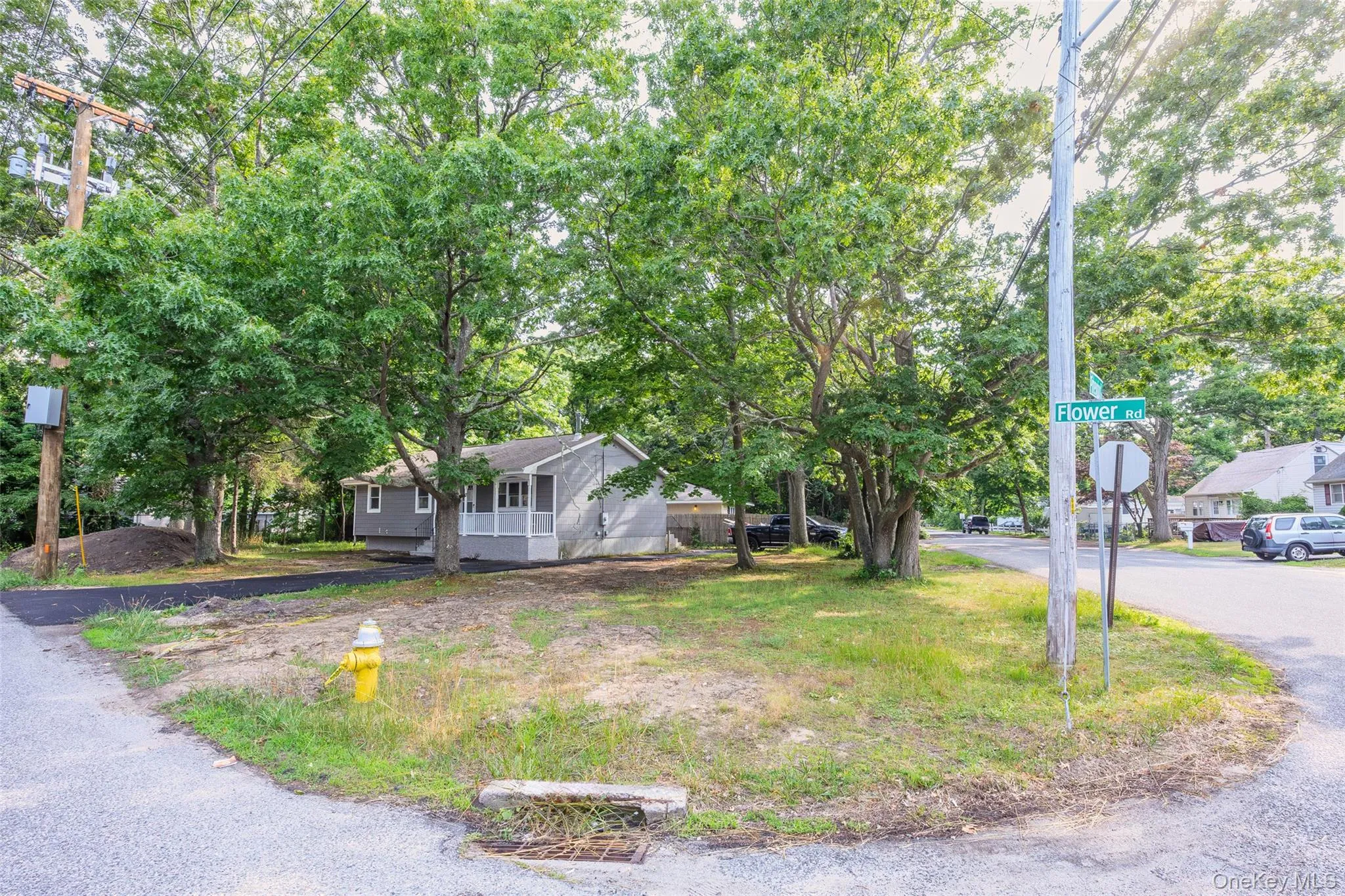 84 Flower Road, Brookhaven, NY, 3 Bedrooms Bedrooms, 10 Rooms Rooms,3 BathroomsBathrooms,Residential,For Rent,Flower,0,1018796 84 Flower Road, Brookhaven, NY, 3 Bedrooms Bedrooms, 10 Rooms Rooms,3 BathroomsBathrooms,Residential,For Rent,Flower,0,1018796