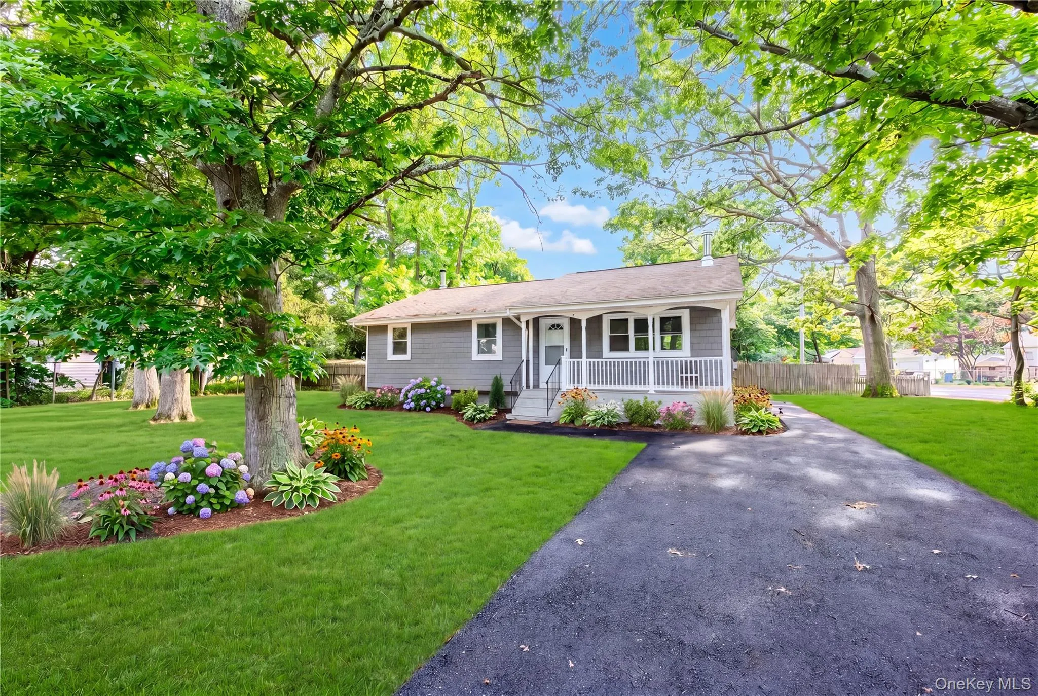 84 Flower Road, Brookhaven, NY, 3 Bedrooms Bedrooms, 10 Rooms Rooms,3 BathroomsBathrooms,Residential,For Rent,Flower,0,1018796 84 Flower Road, Brookhaven, NY, 3 Bedrooms Bedrooms, 10 Rooms Rooms,3 BathroomsBathrooms,Residential,For Rent,Flower,0,1018796