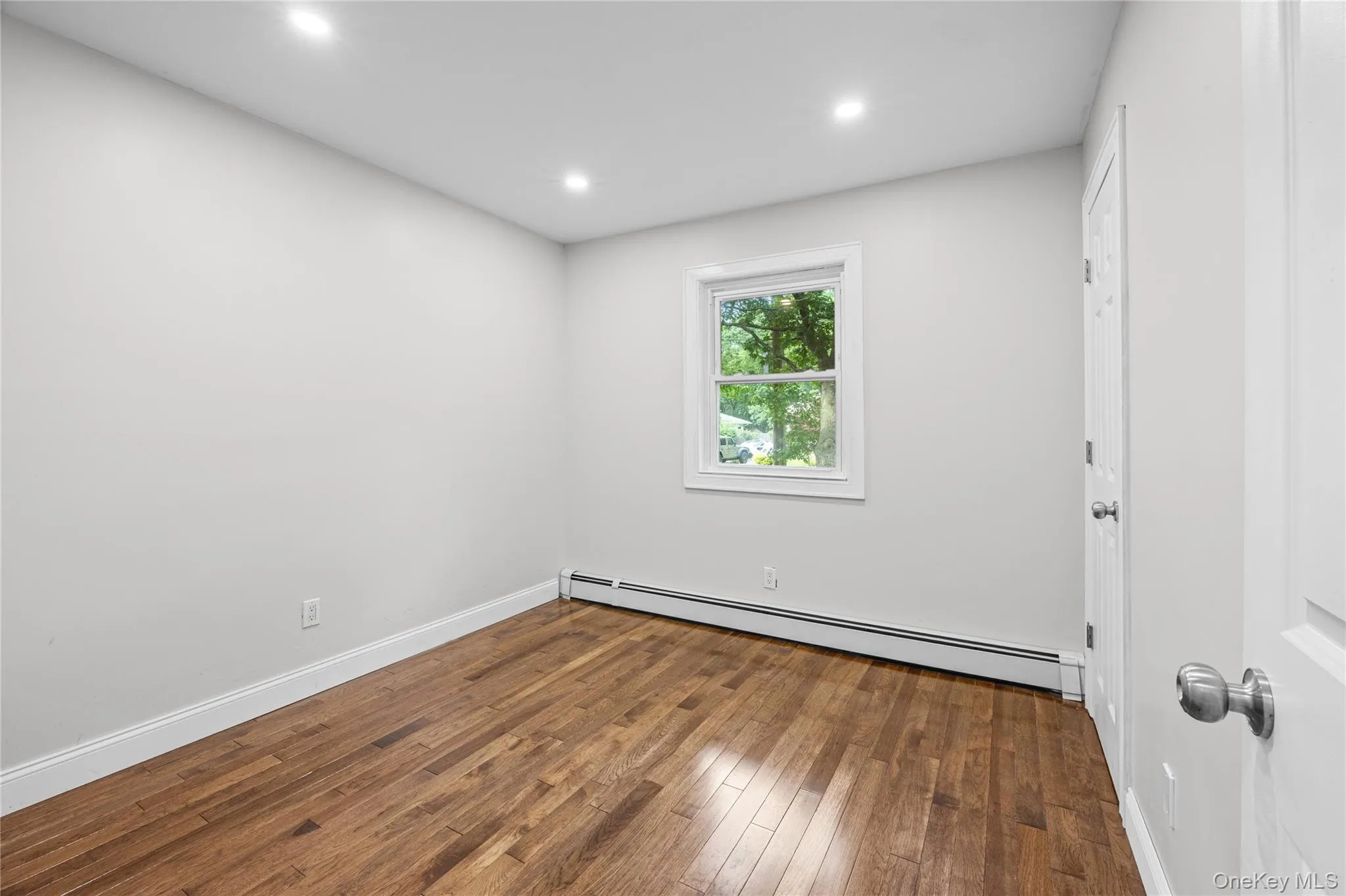 84 Flower Road, Brookhaven, NY, 3 Bedrooms Bedrooms, 10 Rooms Rooms,3 BathroomsBathrooms,Residential,For Rent,Flower,0,1018796 84 Flower Road, Brookhaven, NY, 3 Bedrooms Bedrooms, 10 Rooms Rooms,3 BathroomsBathrooms,Residential,For Rent,Flower,0,1018796