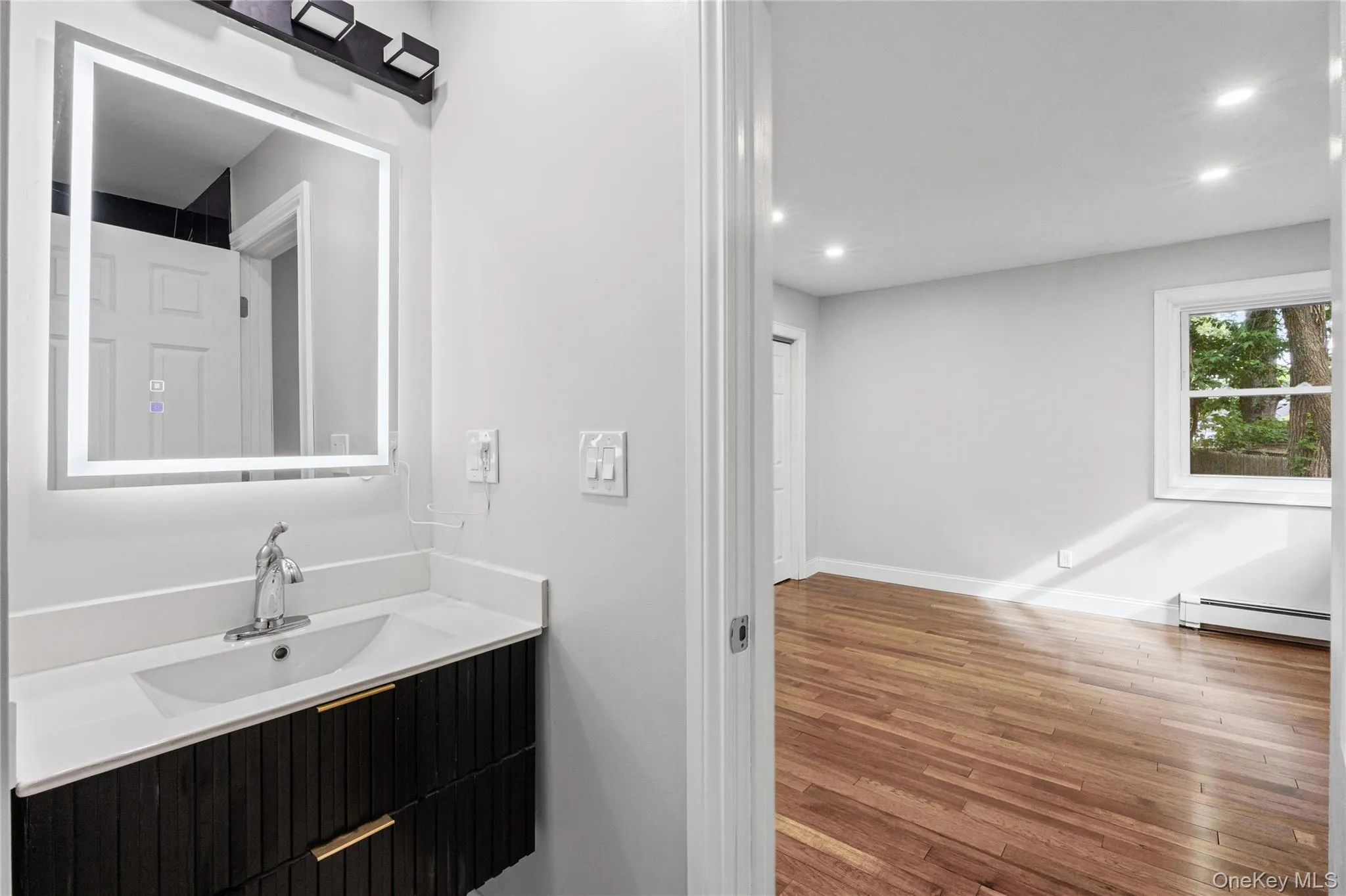 84 Flower Road, Brookhaven, NY, 3 Bedrooms Bedrooms, 10 Rooms Rooms,3 BathroomsBathrooms,Residential,For Rent,Flower,0,1018796 84 Flower Road, Brookhaven, NY, 3 Bedrooms Bedrooms, 10 Rooms Rooms,3 BathroomsBathrooms,Residential,For Rent,Flower,0,1018796