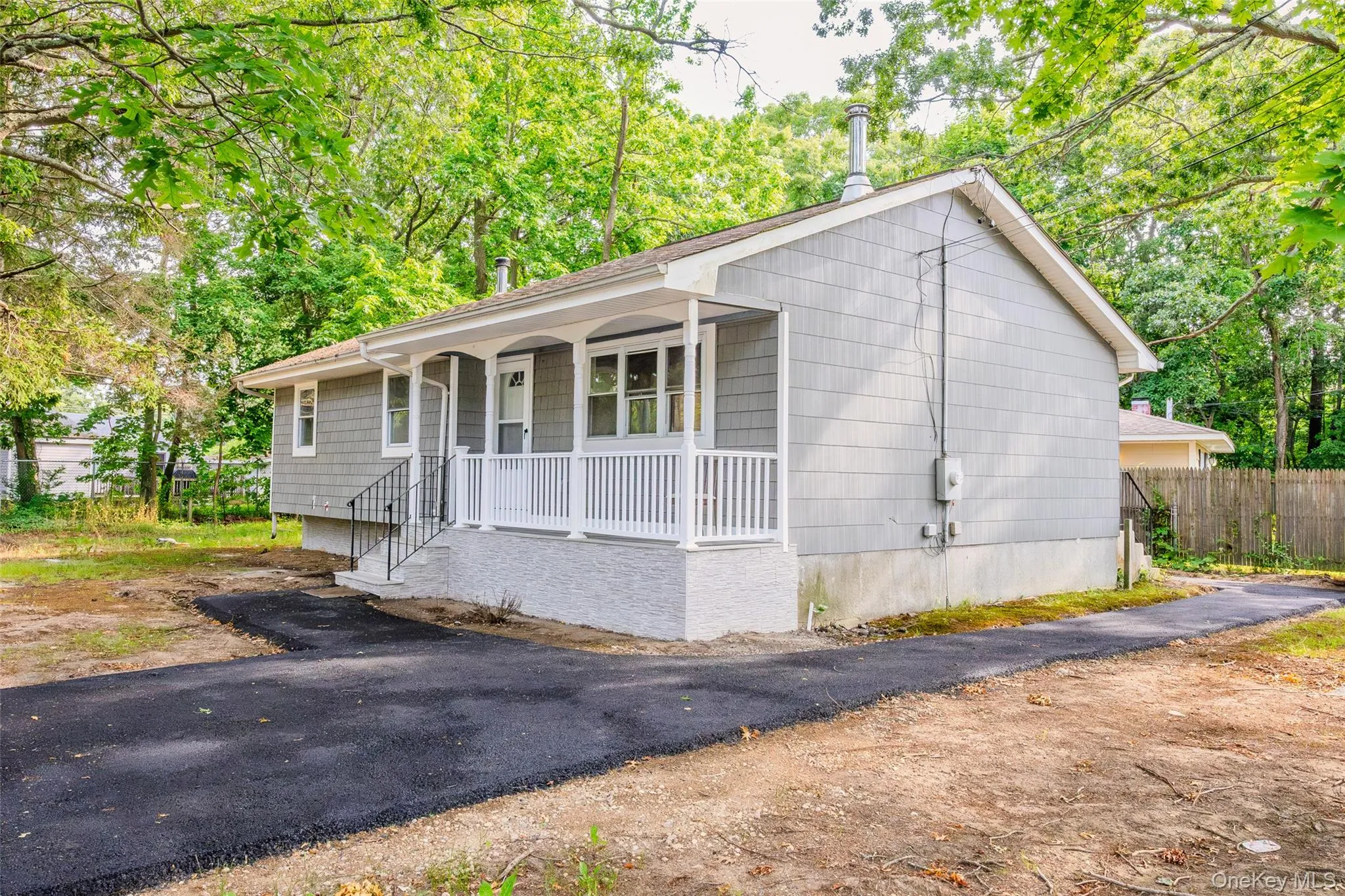 84 Flower Road, Brookhaven, NY, 3 Bedrooms Bedrooms, 10 Rooms Rooms,3 BathroomsBathrooms,Residential,For Rent,Flower,0,1018796 84 Flower Road, Brookhaven, NY, 3 Bedrooms Bedrooms, 10 Rooms Rooms,3 BathroomsBathrooms,Residential,For Rent,Flower,0,1018796
