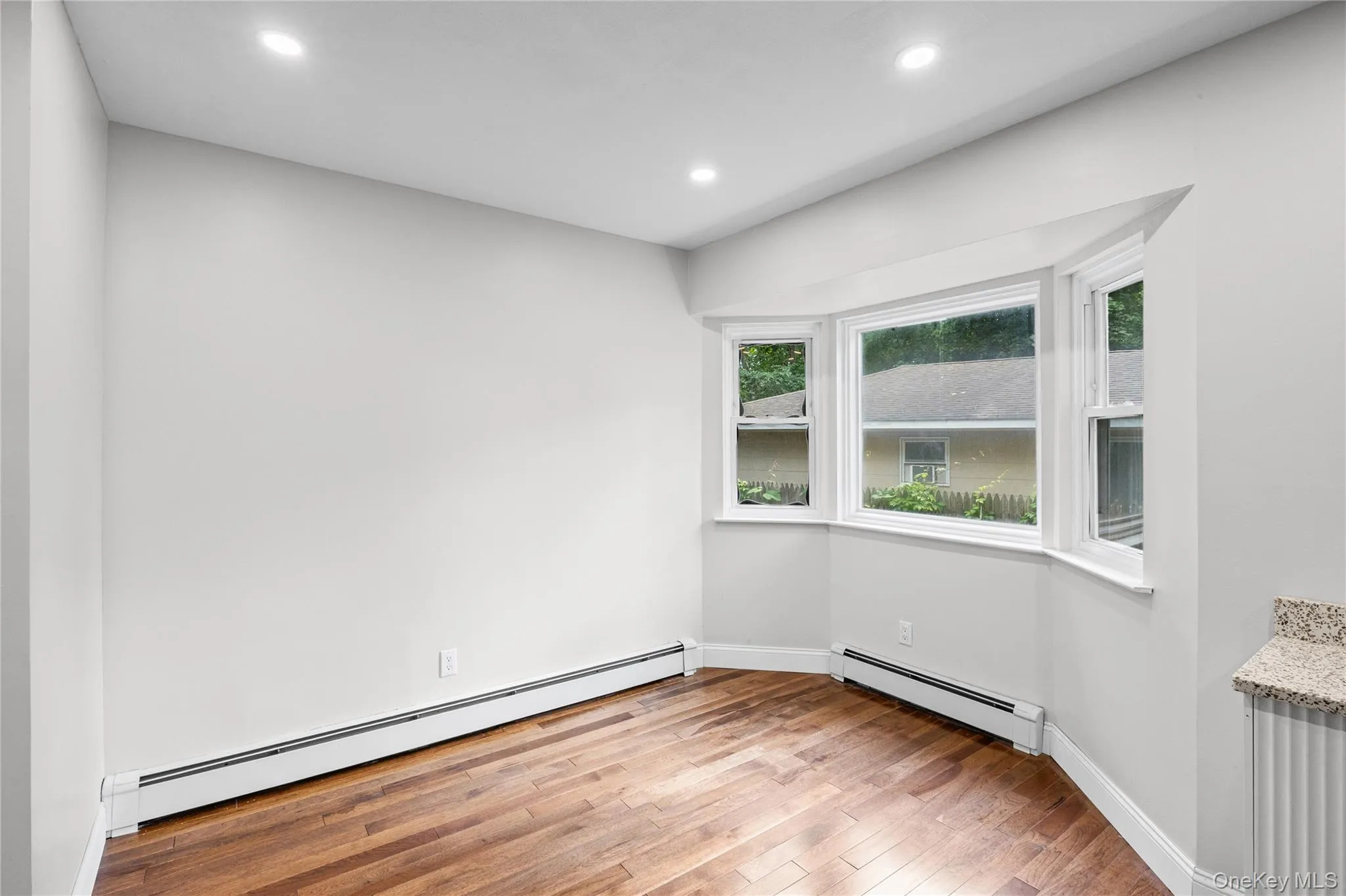 84 Flower Road, Brookhaven, NY, 3 Bedrooms Bedrooms, 10 Rooms Rooms,3 BathroomsBathrooms,Residential,For Rent,Flower,0,1018796 84 Flower Road, Brookhaven, NY, 3 Bedrooms Bedrooms, 10 Rooms Rooms,3 BathroomsBathrooms,Residential,For Rent,Flower,0,1018796