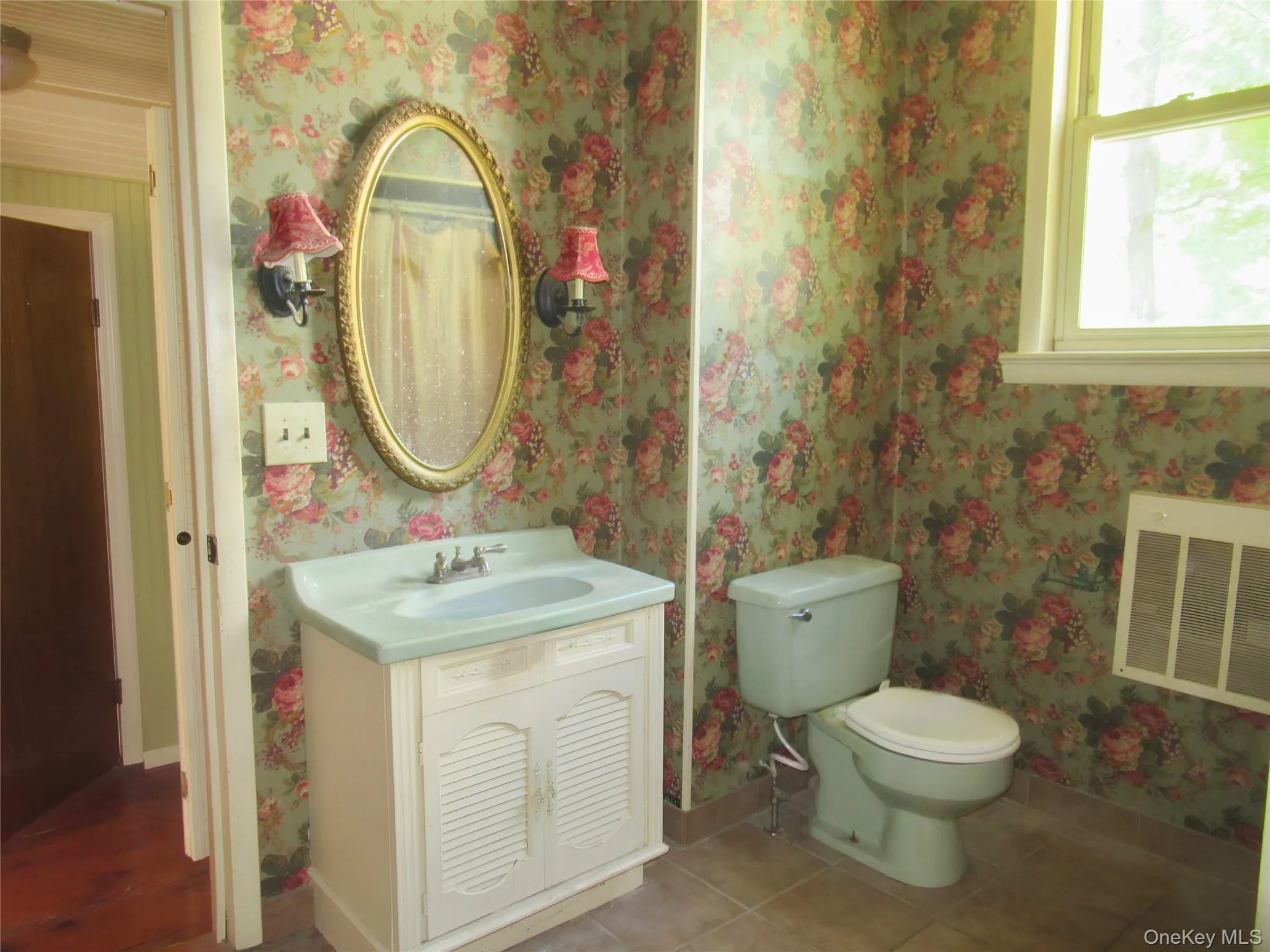 2 Academy Avenue, Cornwall, NY, 4 Bedrooms Bedrooms, 7 Rooms Rooms,1 BathroomBathrooms,Residential,For Rent,Academy,0,1018797 2 Academy Avenue, Cornwall, NY, 4 Bedrooms Bedrooms, 7 Rooms Rooms,1 BathroomBathrooms,Residential,For Rent,Academy,0,1018797