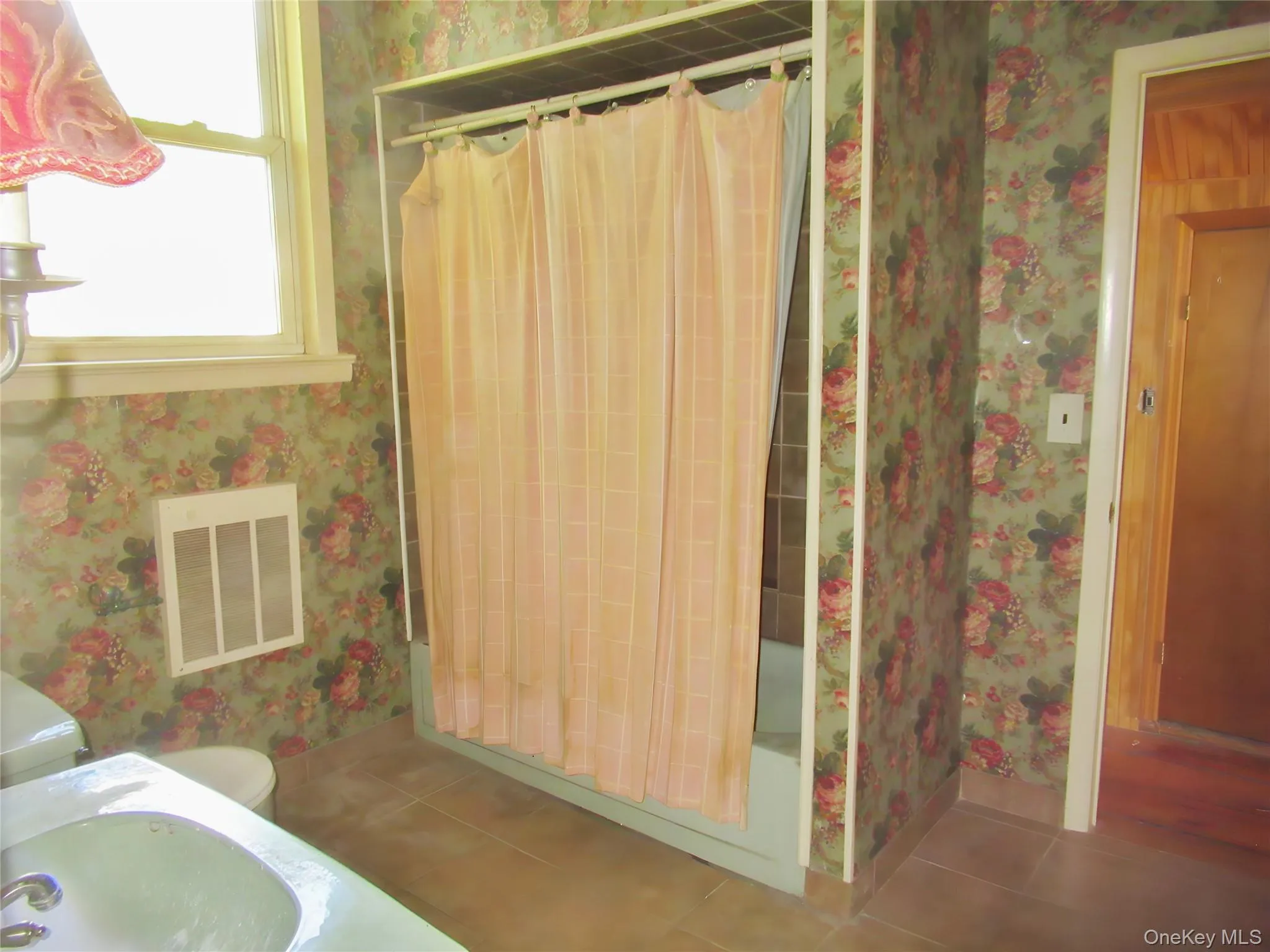 2 Academy Avenue, Cornwall, NY, 4 Bedrooms Bedrooms, 7 Rooms Rooms,1 BathroomBathrooms,Residential,For Rent,Academy,0,1018797 2 Academy Avenue, Cornwall, NY, 4 Bedrooms Bedrooms, 7 Rooms Rooms,1 BathroomBathrooms,Residential,For Rent,Academy,0,1018797