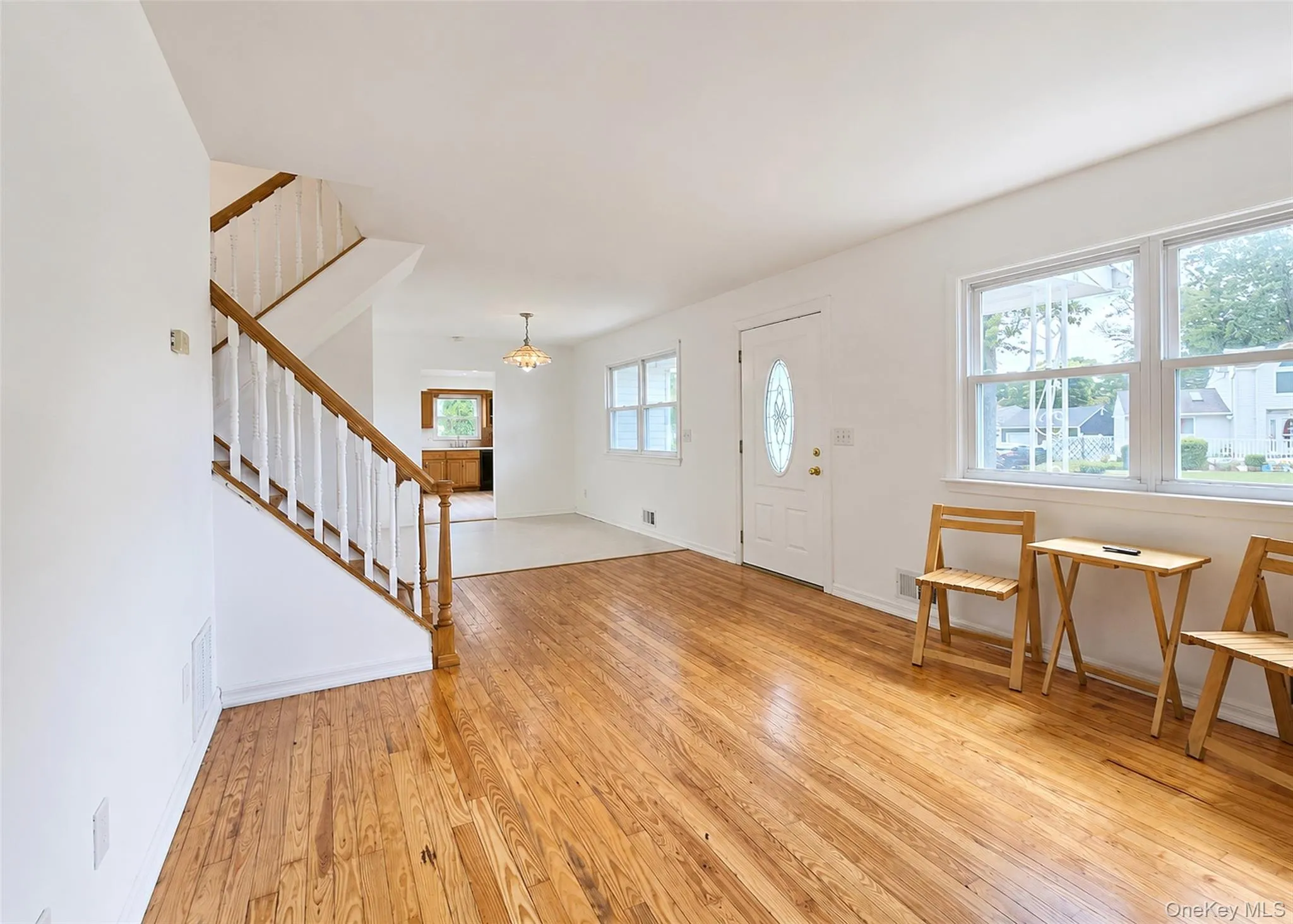 290 Eastwood Boulevard, Brookhaven, NY, 4 Bedrooms Bedrooms, 8 Rooms Rooms,2 BathroomsBathrooms,Residential,For Rent,Eastwood,0,1018799 290 Eastwood Boulevard, Brookhaven, NY, 4 Bedrooms Bedrooms, 8 Rooms Rooms,2 BathroomsBathrooms,Residential,For Rent,Eastwood,0,1018799