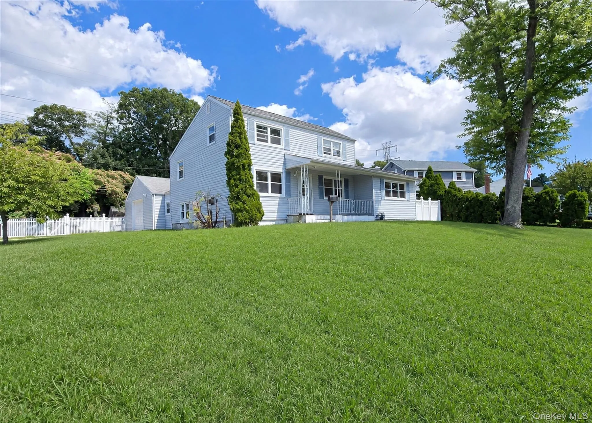 290 Eastwood Boulevard, Brookhaven, NY, 4 Bedrooms Bedrooms, 8 Rooms Rooms,2 BathroomsBathrooms,Residential,For Rent,Eastwood,0,1018799 290 Eastwood Boulevard, Brookhaven, NY, 4 Bedrooms Bedrooms, 8 Rooms Rooms,2 BathroomsBathrooms,Residential,For Rent,Eastwood,0,1018799