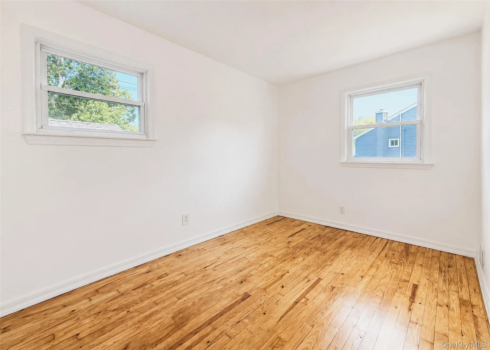 290 Eastwood Boulevard, Brookhaven, NY, 4 Bedrooms Bedrooms, 8 Rooms Rooms,2 BathroomsBathrooms,Residential,For Rent,Eastwood,0,1018799 290 Eastwood Boulevard, Brookhaven, NY, 4 Bedrooms Bedrooms, 8 Rooms Rooms,2 BathroomsBathrooms,Residential,For Rent,Eastwood,0,1018799