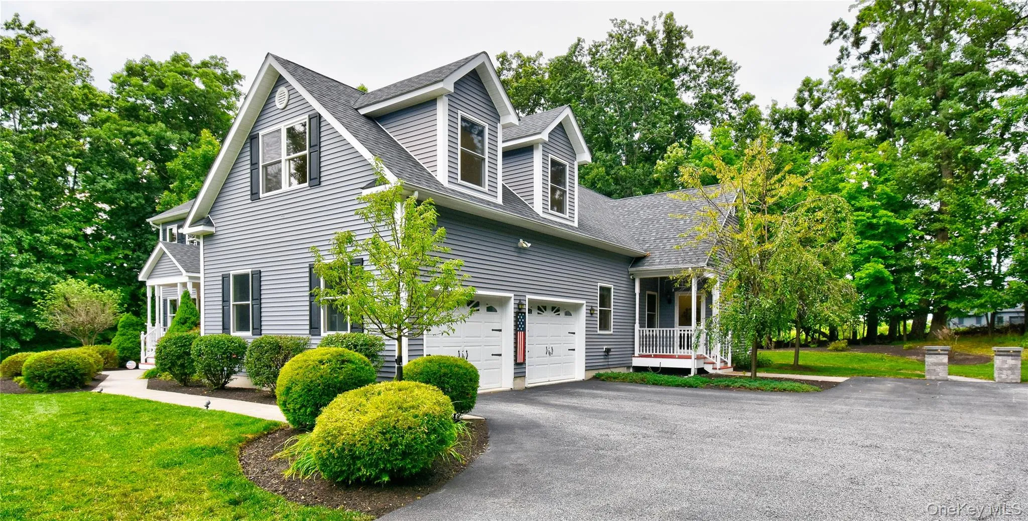 2 car garage and ample parking. Side entrance to with legal accessory apartment 2 car garage and ample parking. Side entrance to with legal accessory apartment