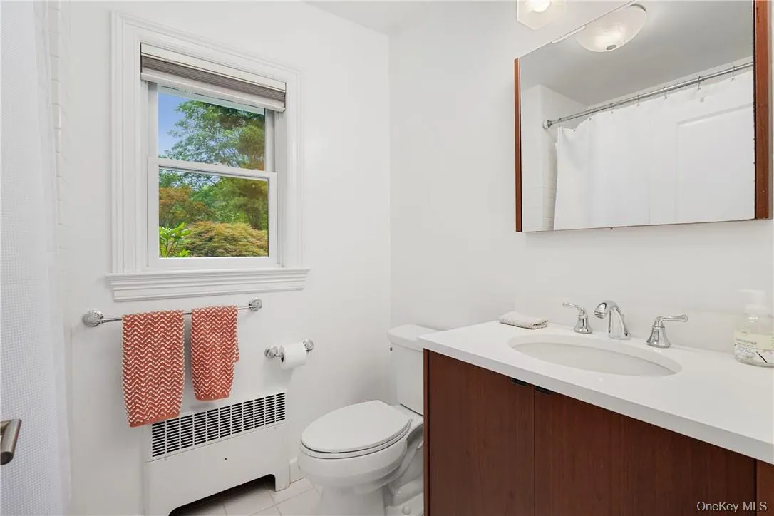 30 Palmer Lane, Mount Pleasant, NY, 3 Bedrooms Bedrooms, 8 Rooms Rooms,2 BathroomsBathrooms,Residential Lease,For Rent,Palmer,0,1018805 30 Palmer Lane, Mount Pleasant, NY, 3 Bedrooms Bedrooms, 8 Rooms Rooms,2 BathroomsBathrooms,Residential Lease,For Rent,Palmer,0,1018805