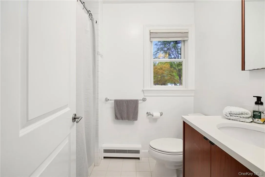 30 Palmer Lane, Mount Pleasant, NY, 3 Bedrooms Bedrooms, 8 Rooms Rooms,2 BathroomsBathrooms,Residential Lease,For Rent,Palmer,0,1018805 30 Palmer Lane, Mount Pleasant, NY, 3 Bedrooms Bedrooms, 8 Rooms Rooms,2 BathroomsBathrooms,Residential Lease,For Rent,Palmer,0,1018805