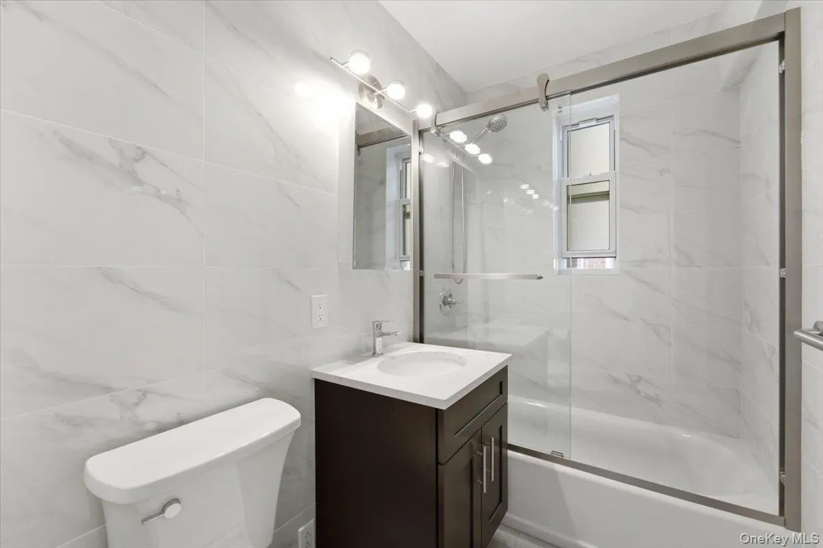 6393 Woodhaven Boulevard, New York, NY, 1 Bedroom Bedrooms, 3 Rooms Rooms,1 BathroomBathrooms,Residential,For Rent,Woodhaven,0,KEY1018806 6393 Woodhaven Boulevard, New York, NY, 1 Bedroom Bedrooms, 3 Rooms Rooms,1 BathroomBathrooms,Residential,For Rent,Woodhaven,0,KEY1018806