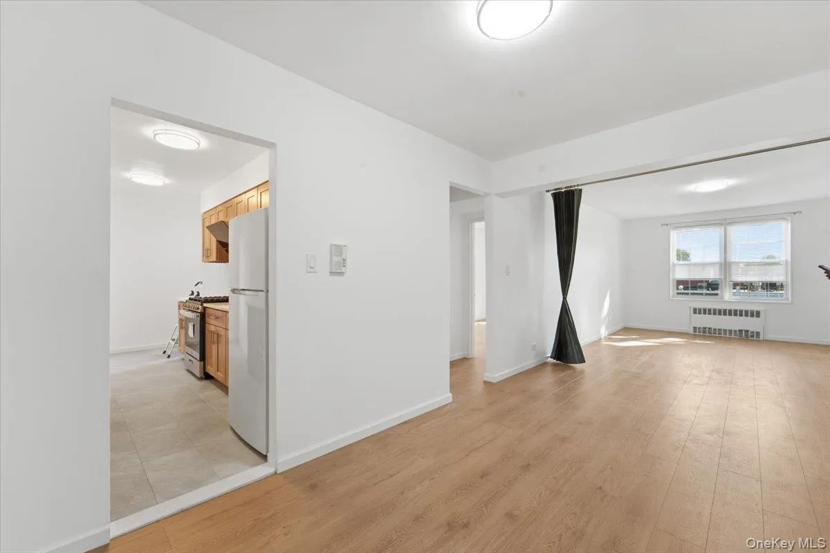6393 Woodhaven Boulevard, New York, NY, 1 Bedroom Bedrooms, 3 Rooms Rooms,1 BathroomBathrooms,Residential,For Rent,Woodhaven,0,KEY1018806 6393 Woodhaven Boulevard, New York, NY, 1 Bedroom Bedrooms, 3 Rooms Rooms,1 BathroomBathrooms,Residential,For Rent,Woodhaven,0,KEY1018806