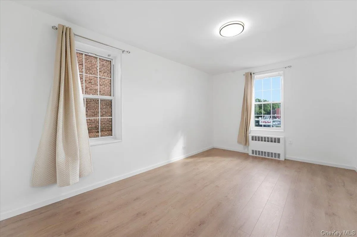 6393 Woodhaven Boulevard, New York, NY, 1 Bedroom Bedrooms, 3 Rooms Rooms,1 BathroomBathrooms,Residential,For Rent,Woodhaven,0,KEY1018806 6393 Woodhaven Boulevard, New York, NY, 1 Bedroom Bedrooms, 3 Rooms Rooms,1 BathroomBathrooms,Residential,For Rent,Woodhaven,0,KEY1018806