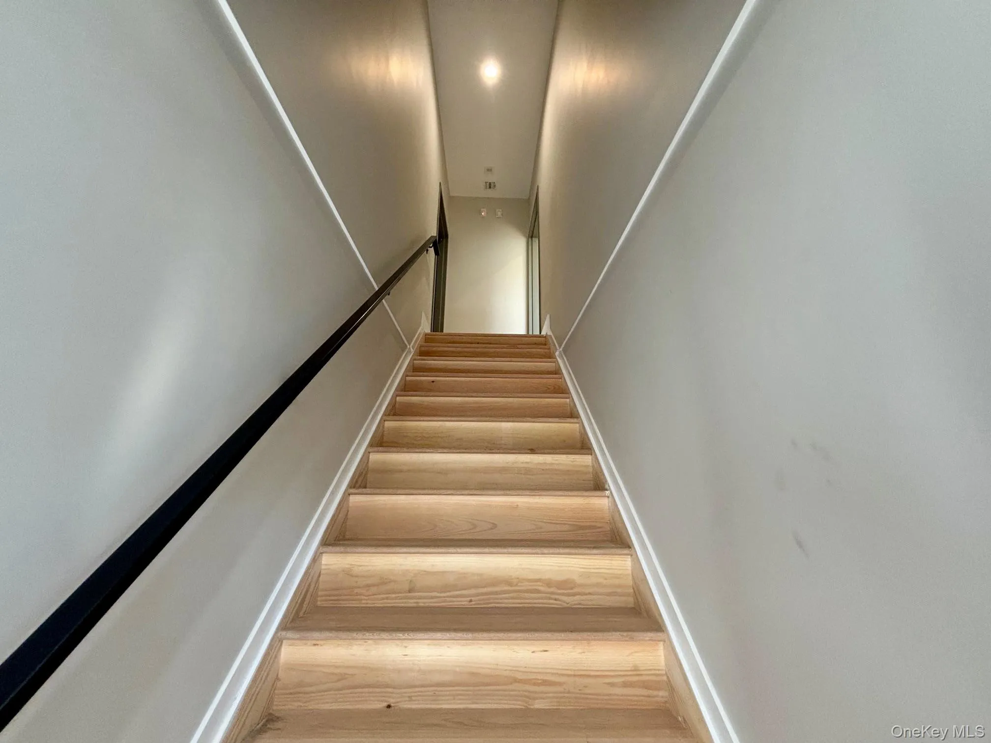 163 Harrison Avenue, North Hempstead, NY, 2 Bedrooms Bedrooms, 4 Rooms Rooms,1 BathroomBathrooms,Residential Lease,For Rent,Harrison,0,KEY1018807 163 Harrison Avenue, North Hempstead, NY, 2 Bedrooms Bedrooms, 4 Rooms Rooms,1 BathroomBathrooms,Residential Lease,For Rent,Harrison,0,KEY1018807