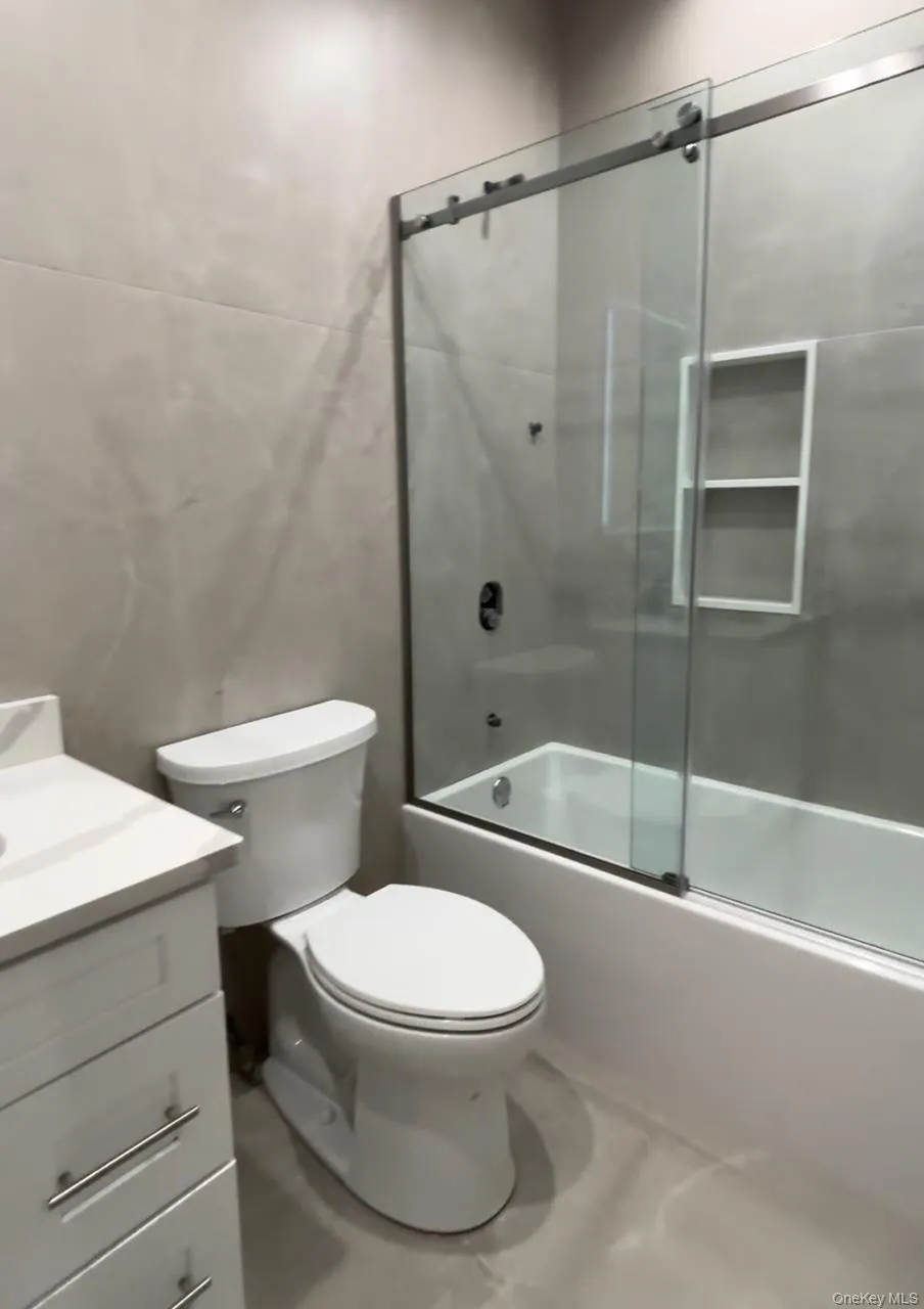 163 Harrison Avenue, North Hempstead, NY, 2 Bedrooms Bedrooms, 4 Rooms Rooms,1 BathroomBathrooms,Residential Lease,For Rent,Harrison,0,KEY1018807 163 Harrison Avenue, North Hempstead, NY, 2 Bedrooms Bedrooms, 4 Rooms Rooms,1 BathroomBathrooms,Residential Lease,For Rent,Harrison,0,KEY1018807