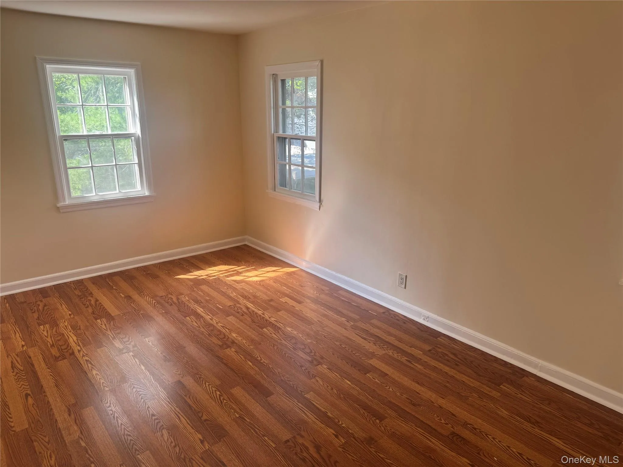 27 Keogh Lane, New Rochelle, NY, 3 Bedrooms Bedrooms, 7 Rooms Rooms,1 BathroomBathrooms,Residential Lease,For Rent,Keogh,0,1018808 27 Keogh Lane, New Rochelle, NY, 3 Bedrooms Bedrooms, 7 Rooms Rooms,1 BathroomBathrooms,Residential Lease,For Rent,Keogh,0,1018808