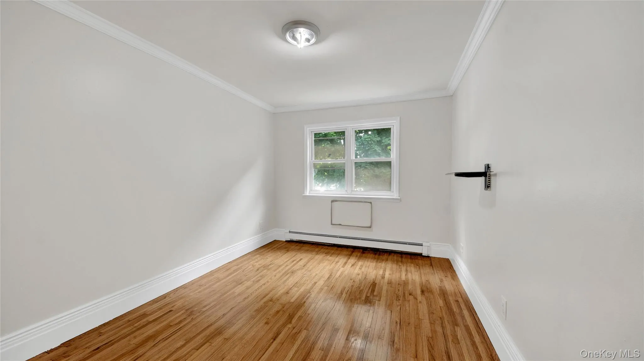 4392 Carpenter apt #2 Avenue, New York, NY, 3 Bedrooms Bedrooms, 7 Rooms Rooms,1 BathroomBathrooms,Residential Lease,For Rent,Carpenter apt #2,0,KEY1018815 4392 Carpenter apt #2 Avenue, New York, NY, 3 Bedrooms Bedrooms, 7 Rooms Rooms,1 BathroomBathrooms,Residential Lease,For Rent,Carpenter apt #2,0,KEY1018815